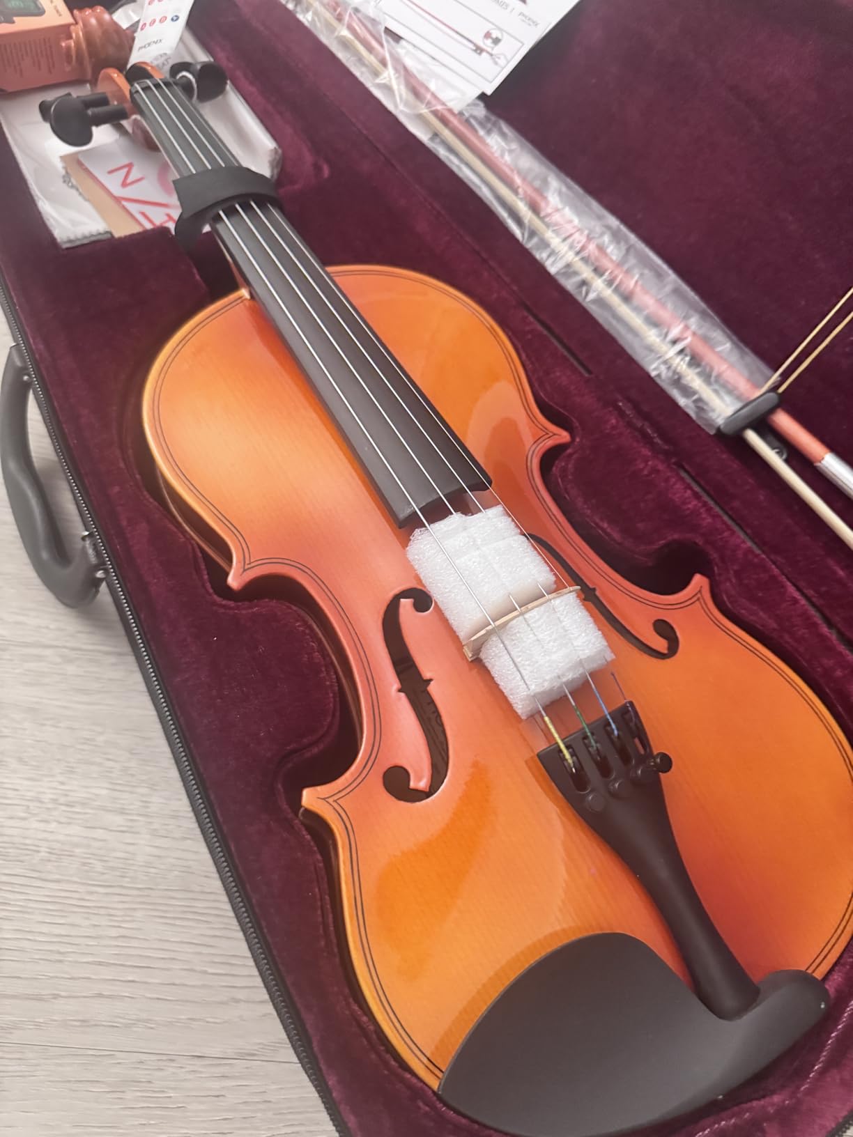 PHOENIX Violin 4/4 Full Size Kit, Violin Fiddle Set for Beginner Adults Student with Rosewood Bow, Extra Strings & Bridge, 2 Rosins, Tuner, Case, Mute, Fingerboard Stickers, Shoulder Rest customer photo 2