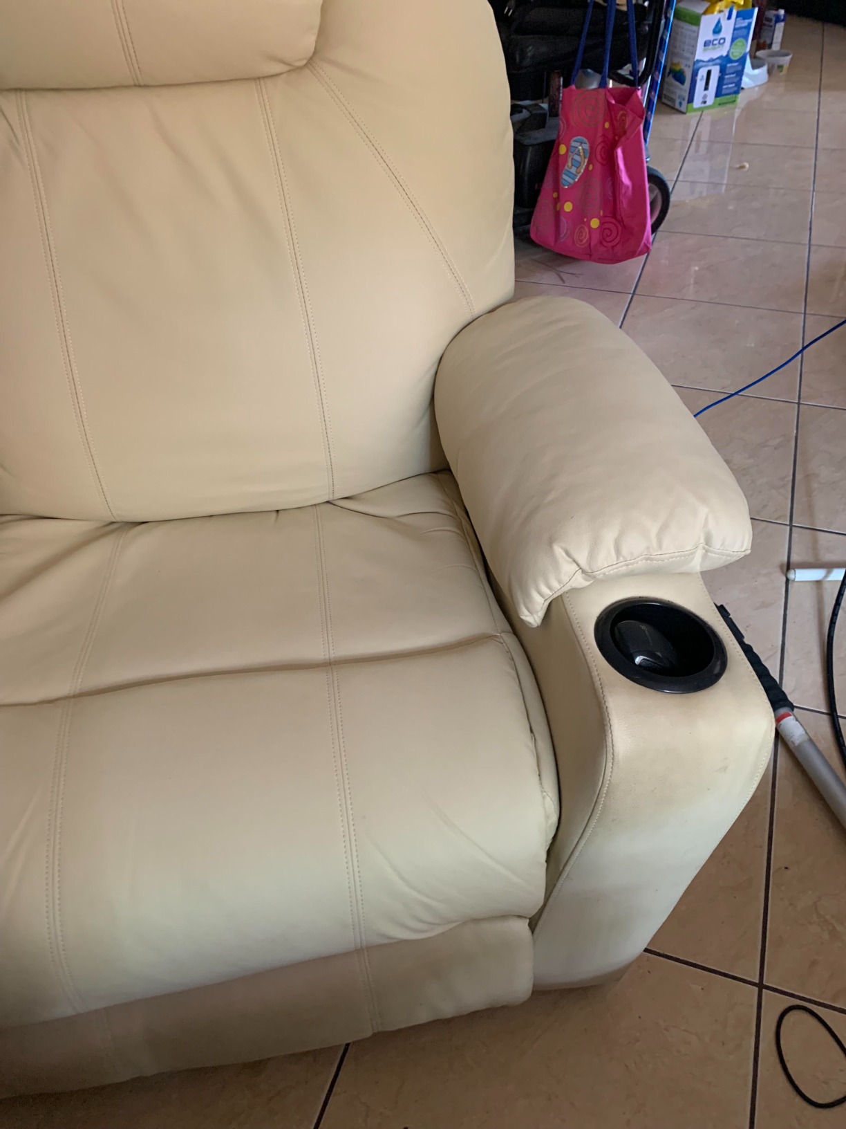 MCombo Power Lift Recliner Chair for Elderly, Lift Chair with Heat and Massage, FSC Certified, USB Ports, Cup Holders, Faux Leather 7141 (Cream White, Small) customer photo 1