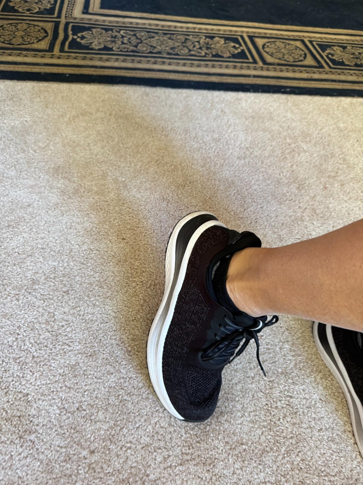 Orthofeet Nira Orthopedic Women's Sneaker customer photo 2