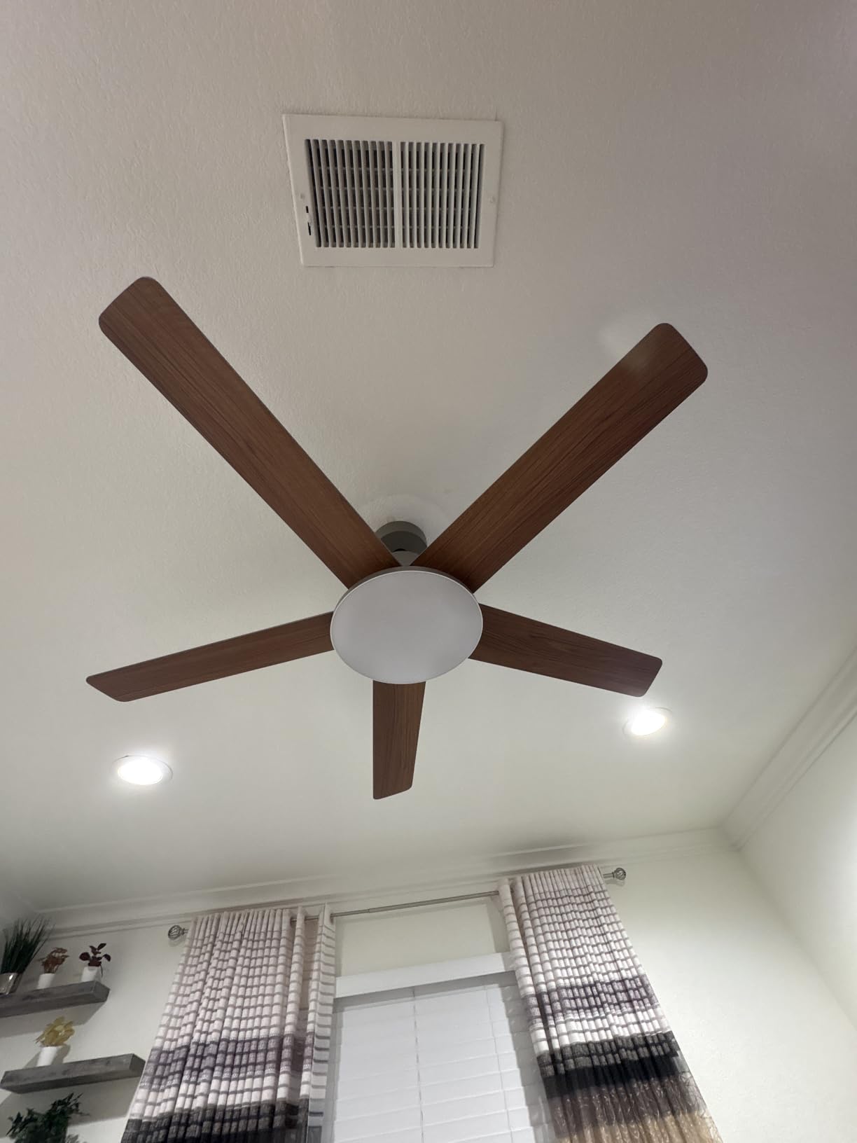 DREO Smart Ceiling Fan with Lights, 52 Inch, 12 Speeds & 3 Fan Modes, RGBIC Light for Living Room, Dimmable, 22dB Quiet DC Motor, Remote/APP/Alexa Control, White Ceiling Fans Indoor, 2026 Upgraded customer photo 2