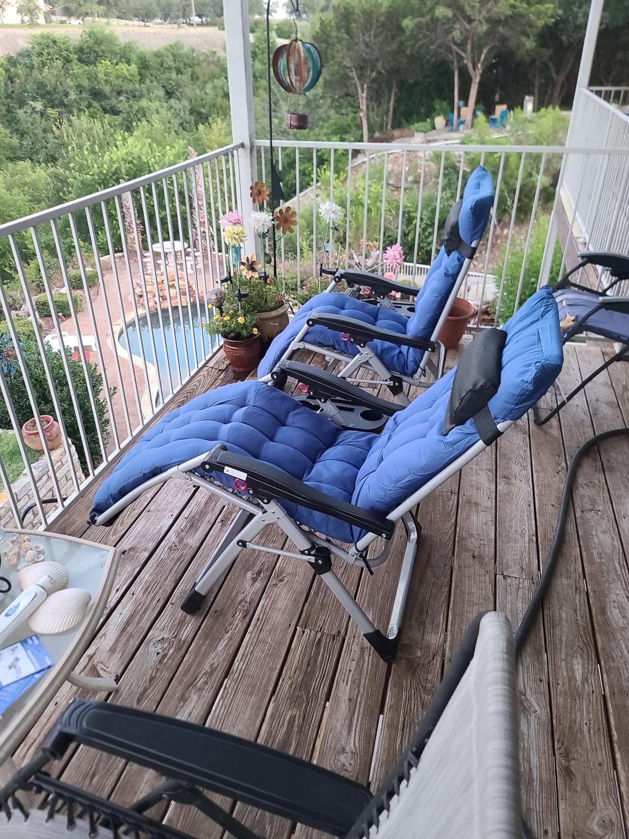 Yaheetech Zero Gravity Chair, Folding Reclining Lounge Recliner with Removable Pad & Headrest & Side Cup Holder Tray for Indoor and Outdoor Gray/1 customer photo 2