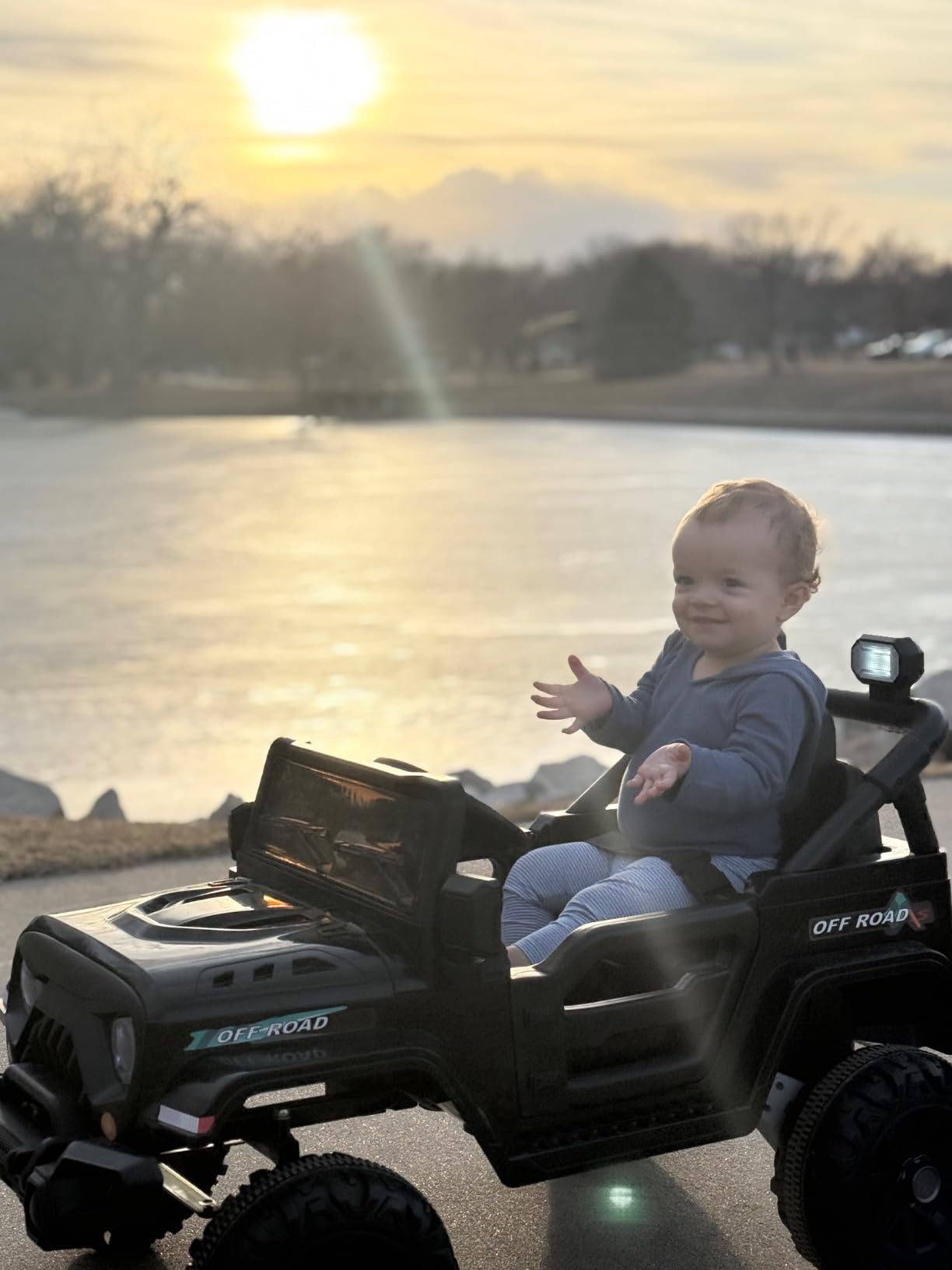 MINIATURE MOTORS 12V Kids Electric Ride on Truck Car Remote Control, Twin 35W Motors 3.5MPH Max Speed, Bluetooth Music Player, 4 Wheels Suspension LED Lights Safety Belt, Gift for Boys & Girls-Black customer photo 2