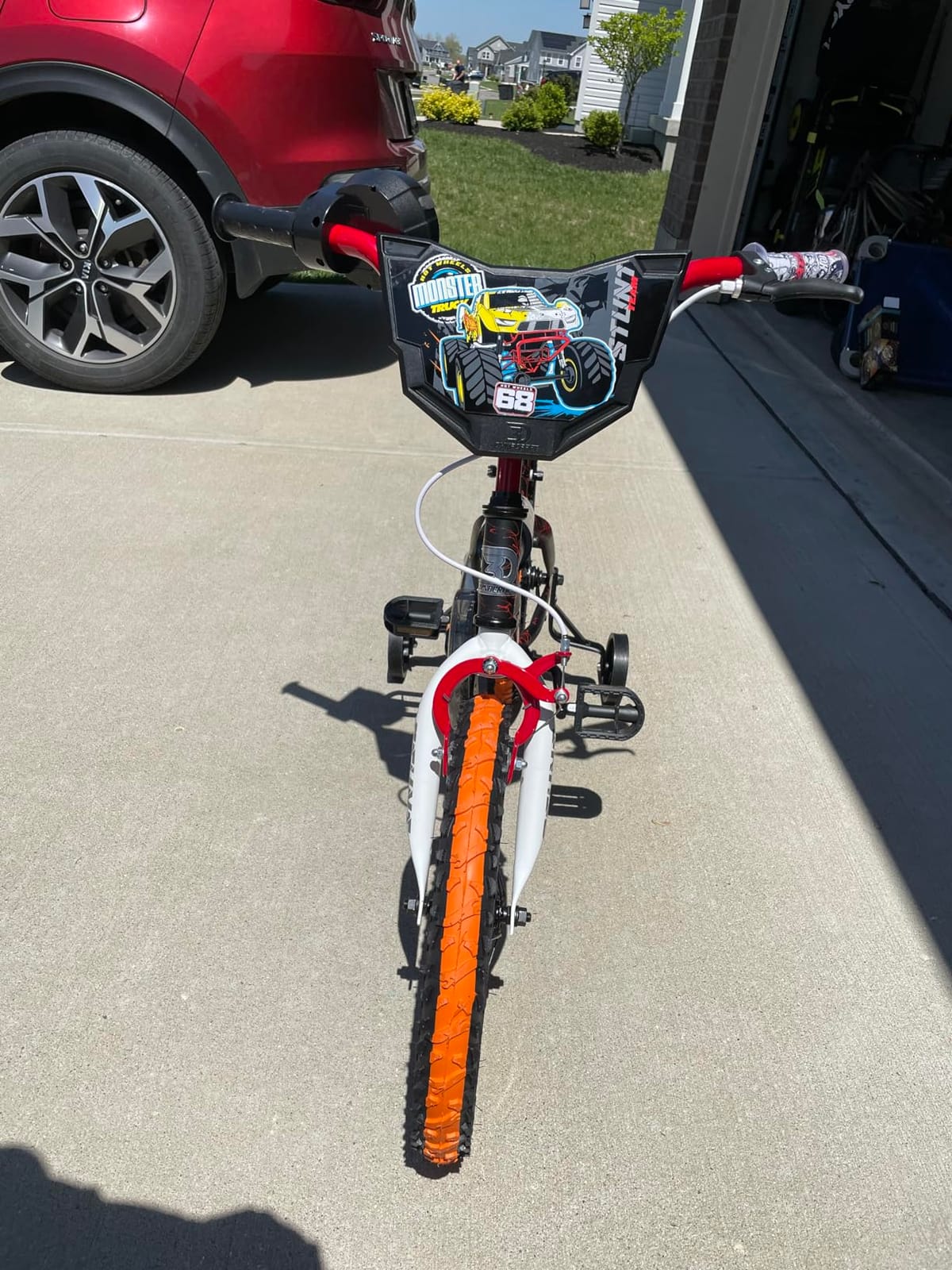 Dynacraft Hot Wheels BMX Bike for Boys, 12-18 Inch Kids Bike, Ages 3-9, Rev Grip Handlebar Feature, Red & Black customer photo 1