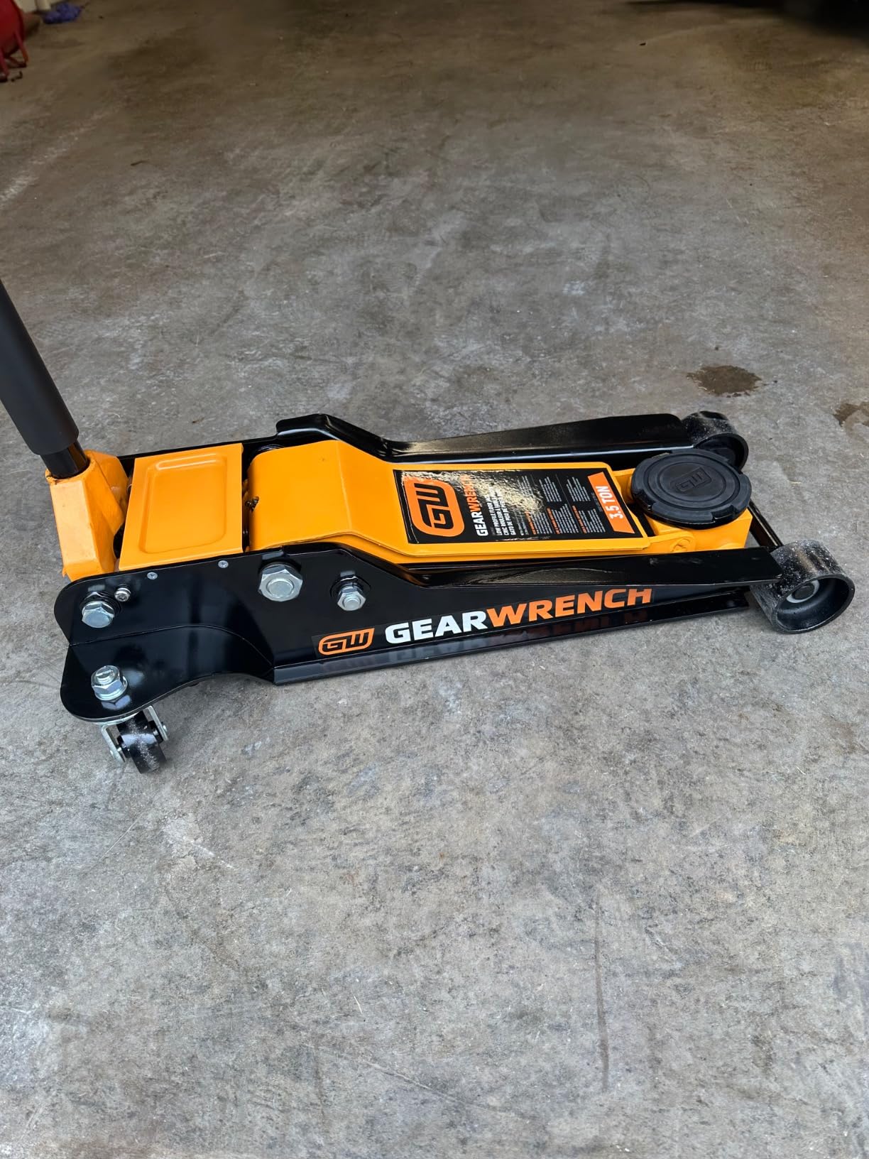 GEARWRENCH 3.5 Ton Low Profile Floor Jack | GWLPFJ3T customer photo 1