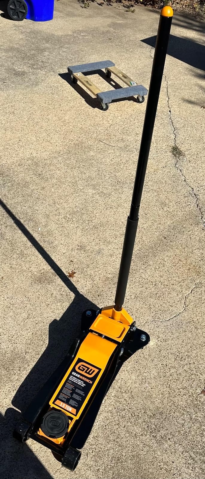 GEARWRENCH 3.5 Ton Low Profile Floor Jack | GWLPFJ3T customer photo 2