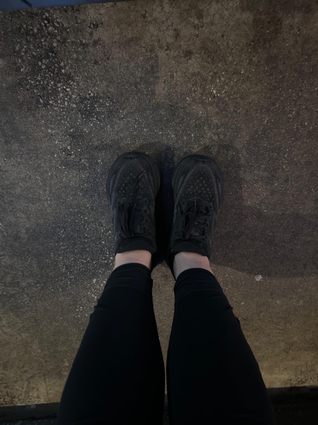 Hoka Womens Clifton 9 customer photo 2
