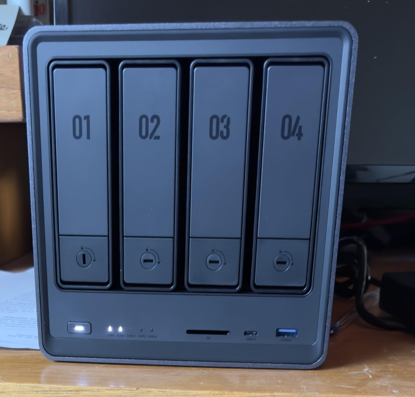 UGREEN DXP4800 Plus 4-Bay NAS for Families, Creators & Small Teams | 4K Home Media, File Server & Hardware Transcoding, Intel 8505, 8GB DDR5, 10GbE & 2.5GbE, Built-in 128G SSD, 2x M.2 NVMe (Diskless) customer photo 2