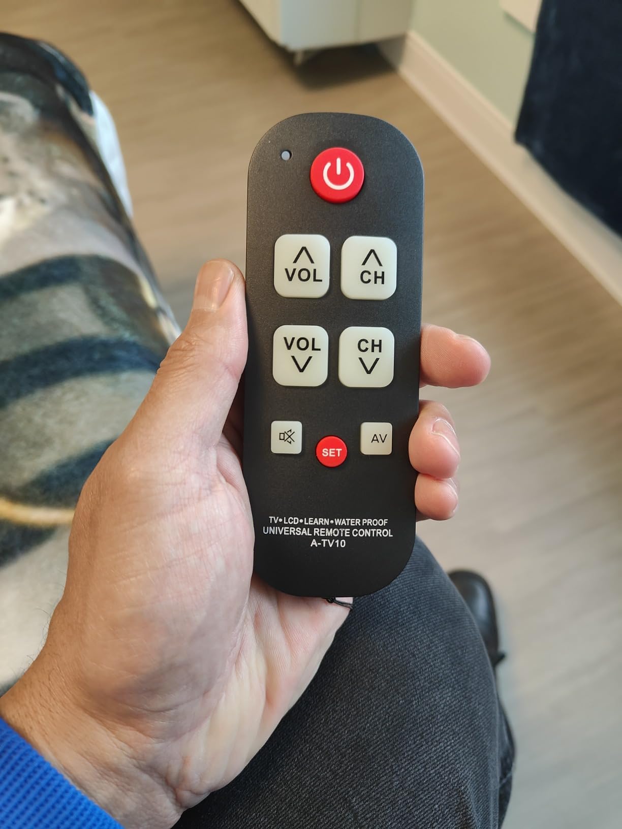 Big Button TV Remote Waterproof Control Remoto Universal para TV with Glow Keys for Seniors with Learning Functions Easy to Use and Set Up for Smart TV & Cable Box Controller customer photo 1