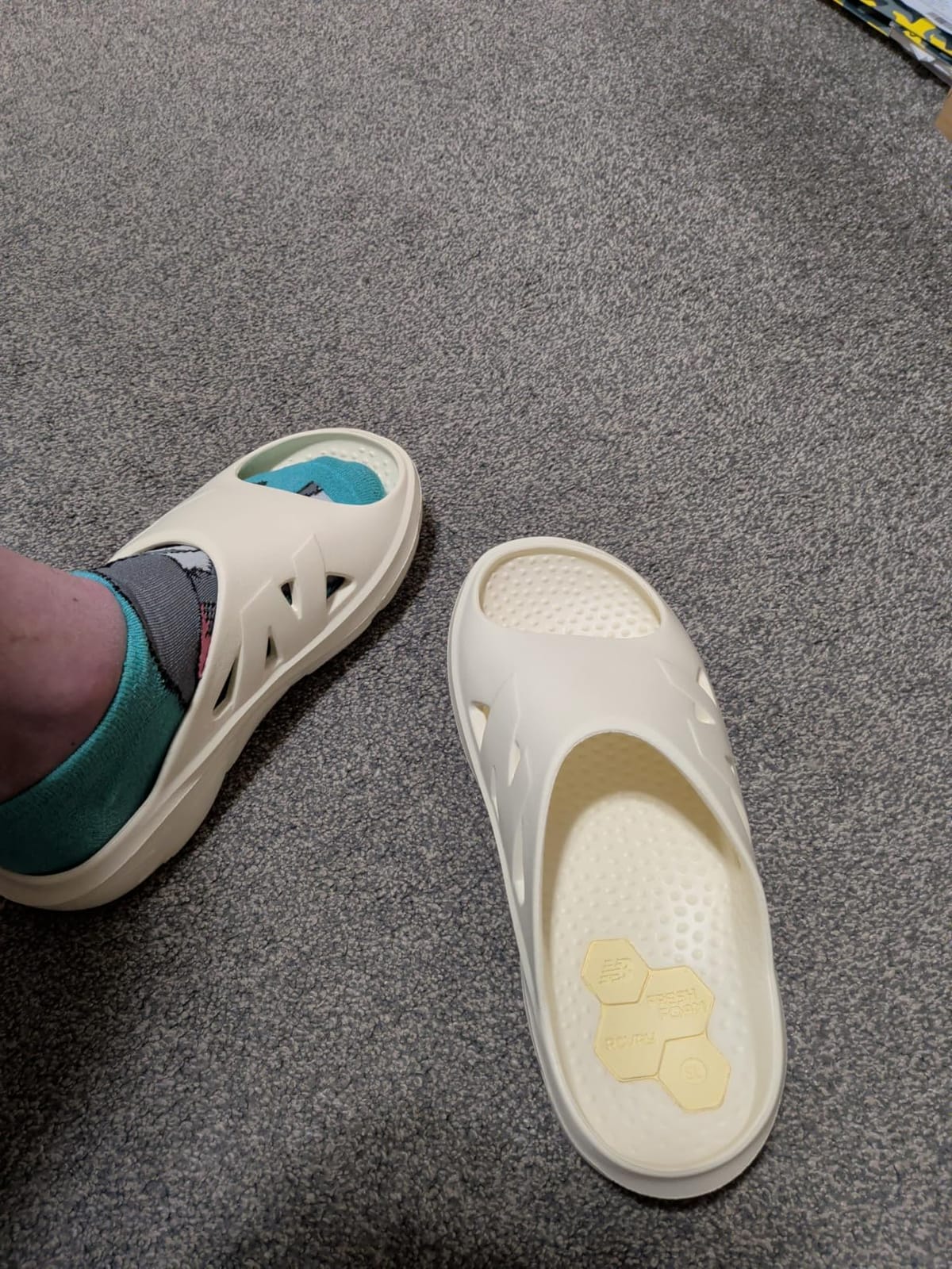Men's Fresh Foam Rcvry V1 Slide customer photo 2