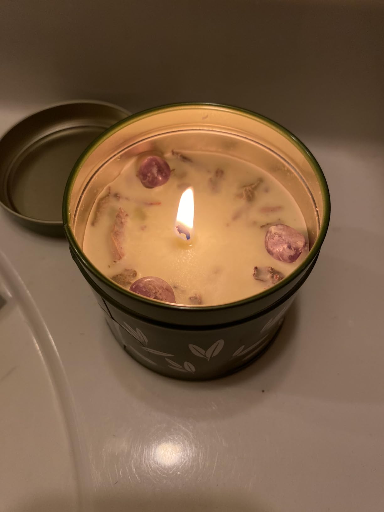 Sage Candle for Cleansing House Negative Energy Smudge Kit - 5oz Soy Wax Natural Clean Organic Non Toxic - Aromatherapy Spiritual Meditation Gifts - Long Lasting Highly Scented Candel with Crystals customer photo 1
