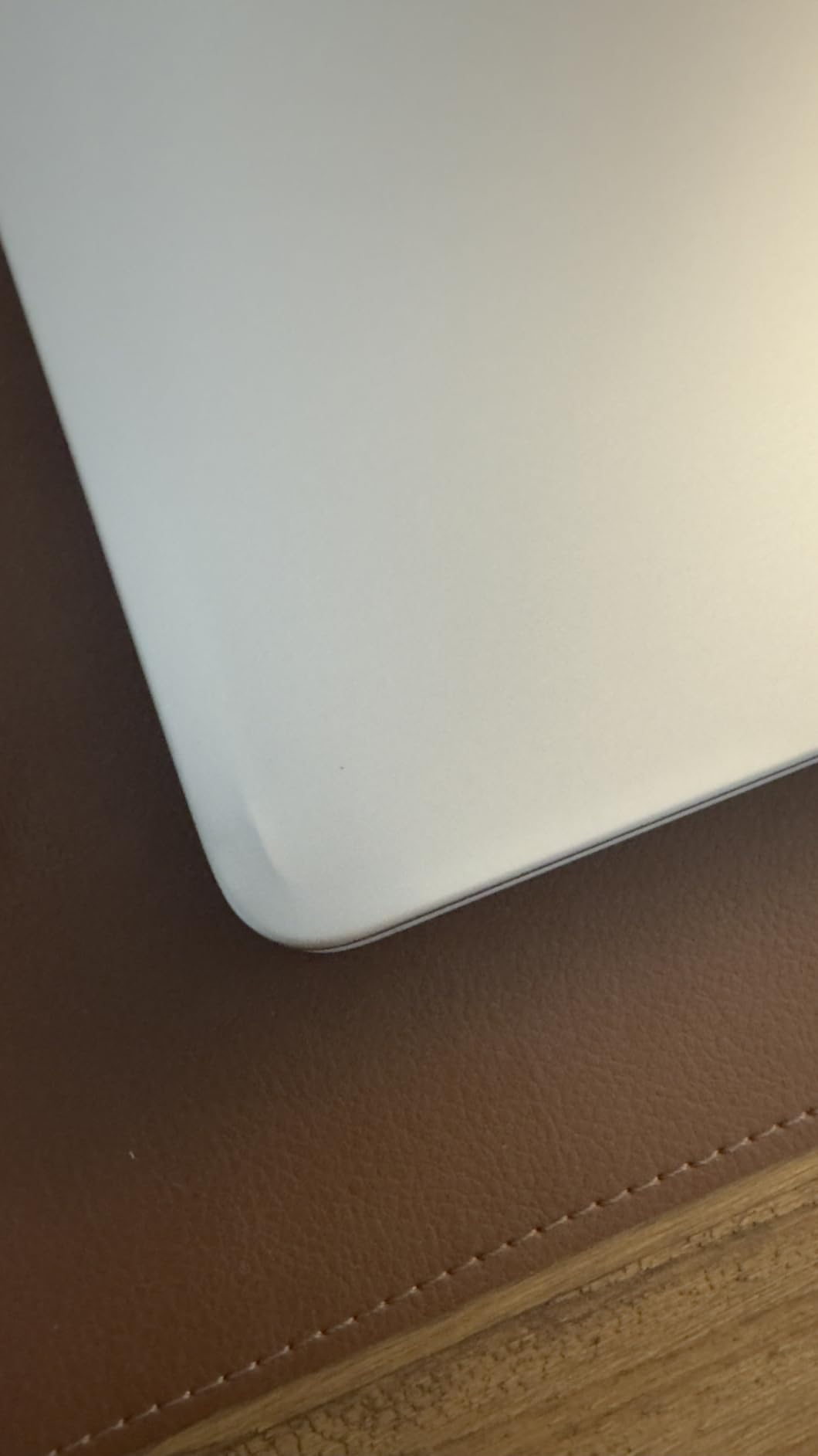 Apple 2024 MacBook Air with Apple M3 Chip (15-inch, 8GB RAM, 256GB SSD Storage) - Midnight (Renewed) customer photo 2