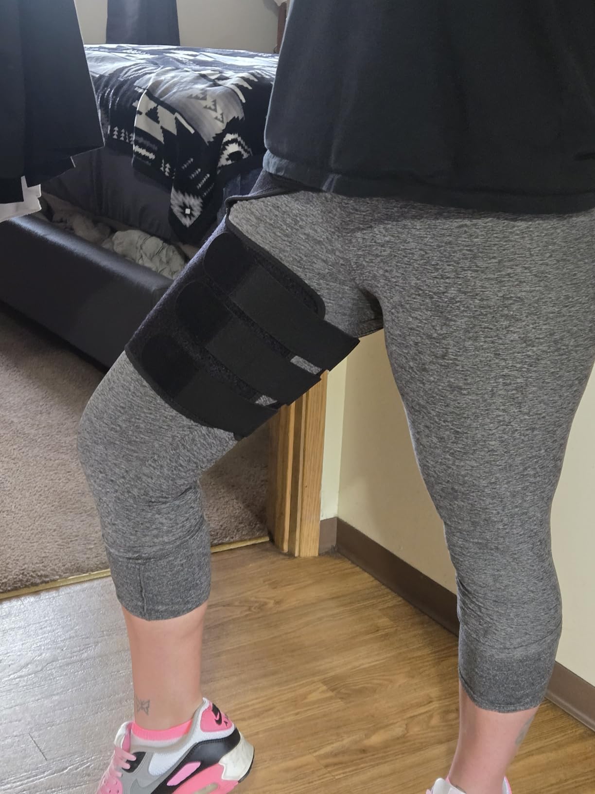 Sciatica Pain Relief Devices, Hip Brace for Women Men, Thigh, Groin, Hamstring Compression Sleeve customer photo 2