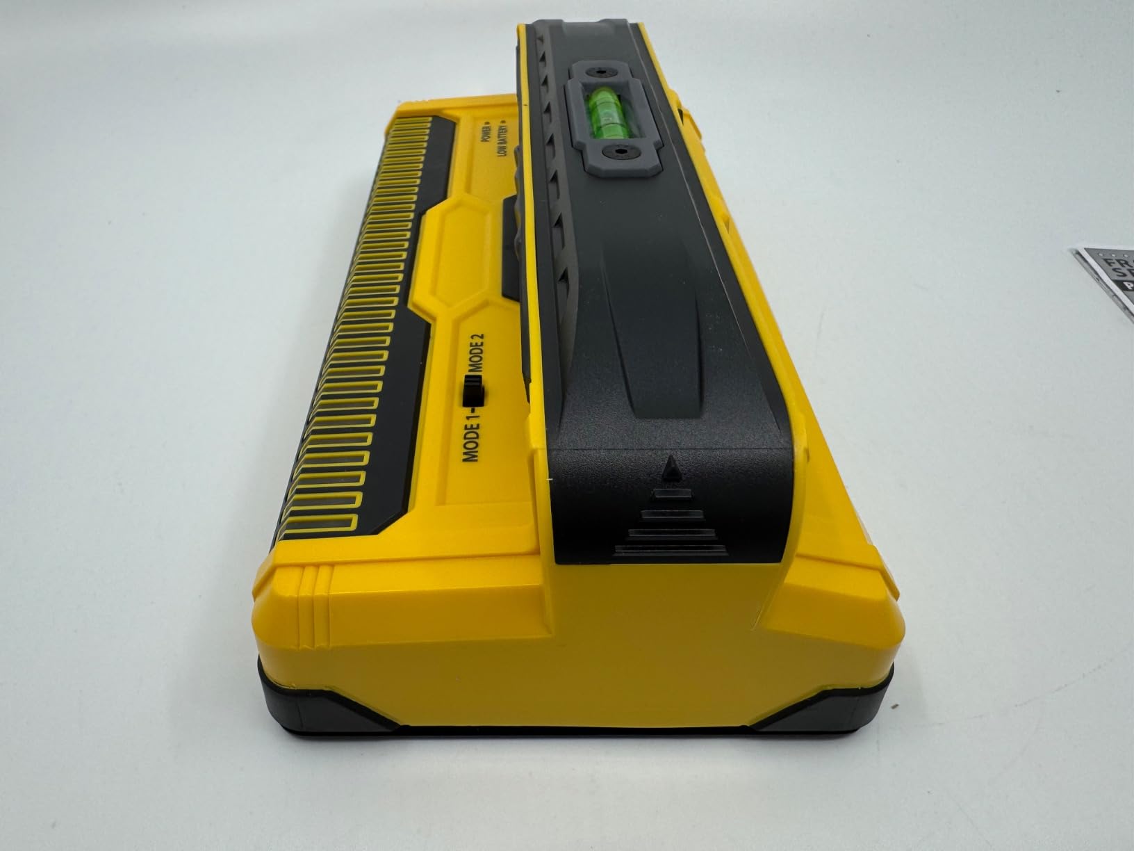 Franklin Sensors ProSensor MAX 13-Sensor Stud Finder, 2.5-in Deep Detection | High Accuracy Wood and Metal Stud Finder Wall Scanner For Thick Walls, Plaster, and OSB, Made in the USA, Built-in Level customer photo 1