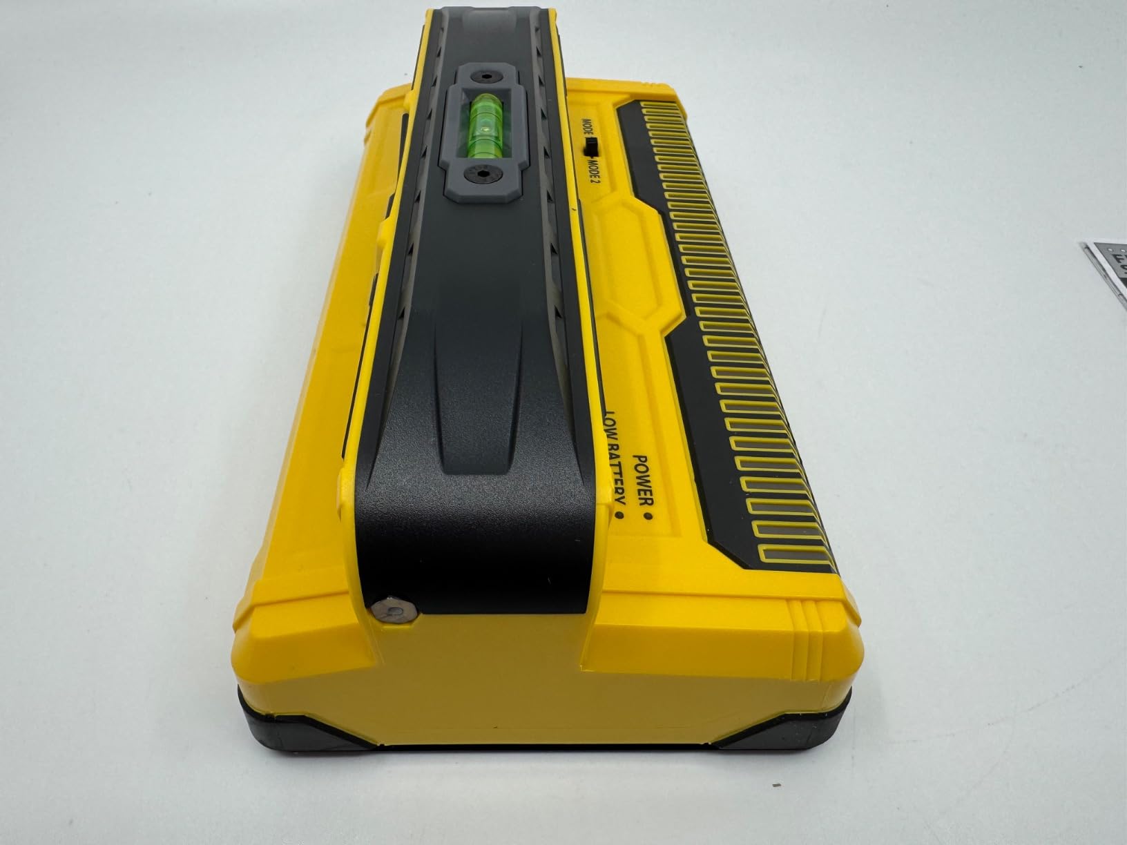 Franklin Sensors ProSensor MAX 13-Sensor Stud Finder, 2.5-in Deep Detection | High Accuracy Wood and Metal Stud Finder Wall Scanner For Thick Walls, Plaster, and OSB, Made in the USA, Built-in Level customer photo 2