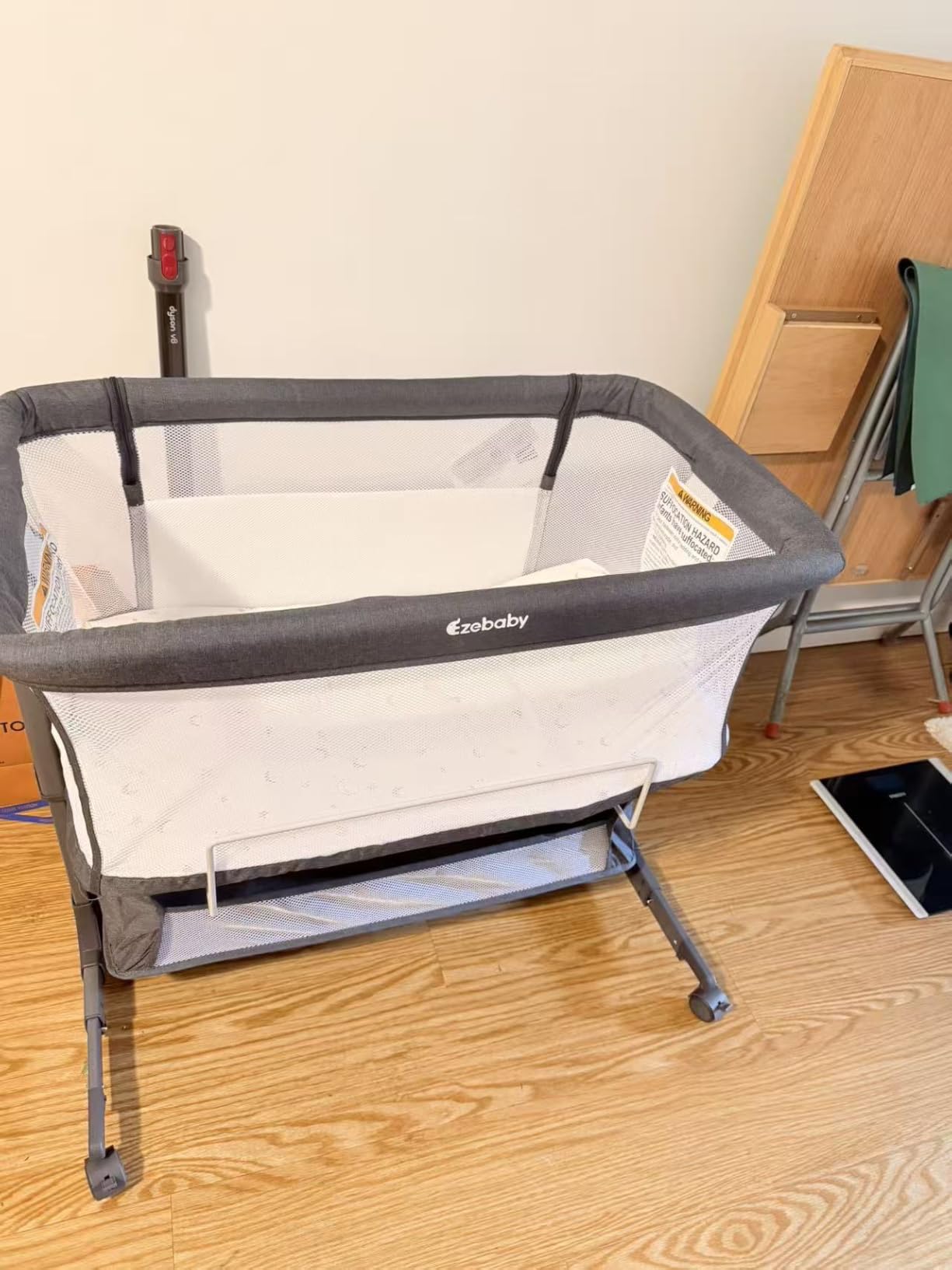 Ezebaby Bedside Bassinet for Baby, Portable Baby Bassinet Bedside Sleeper | Adjustable 7 Heights and All Mesh Sides, Lockable Wheels, Large Storage Basket, Bedside Crib for Newborn Infants, Deep Gray customer photo 1