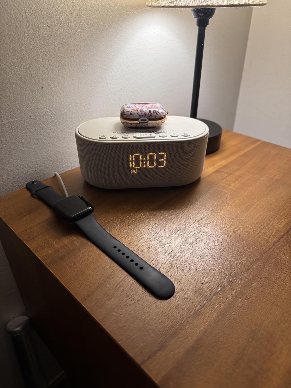 Odokee Sound Machine Alarm Clock with Wireless Charging | Bluetooth 10W Stereo Sound Speaker Bedroom - White Noise Machine for Sleeping with 21 Soothing Sounds for Baby Adults Kids customer photo 1