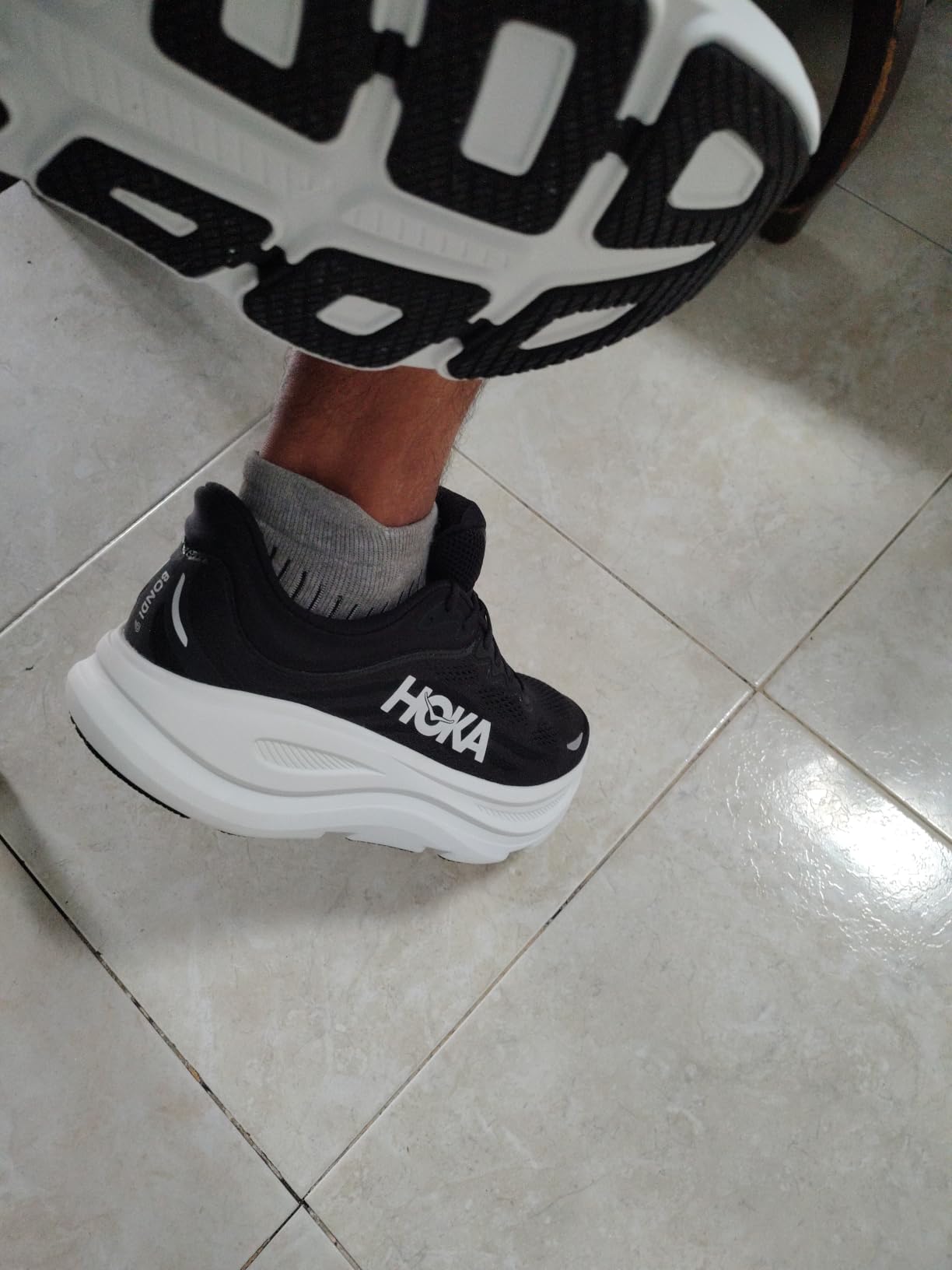 Men's Bondi 9 Running Shoes customer photo 1