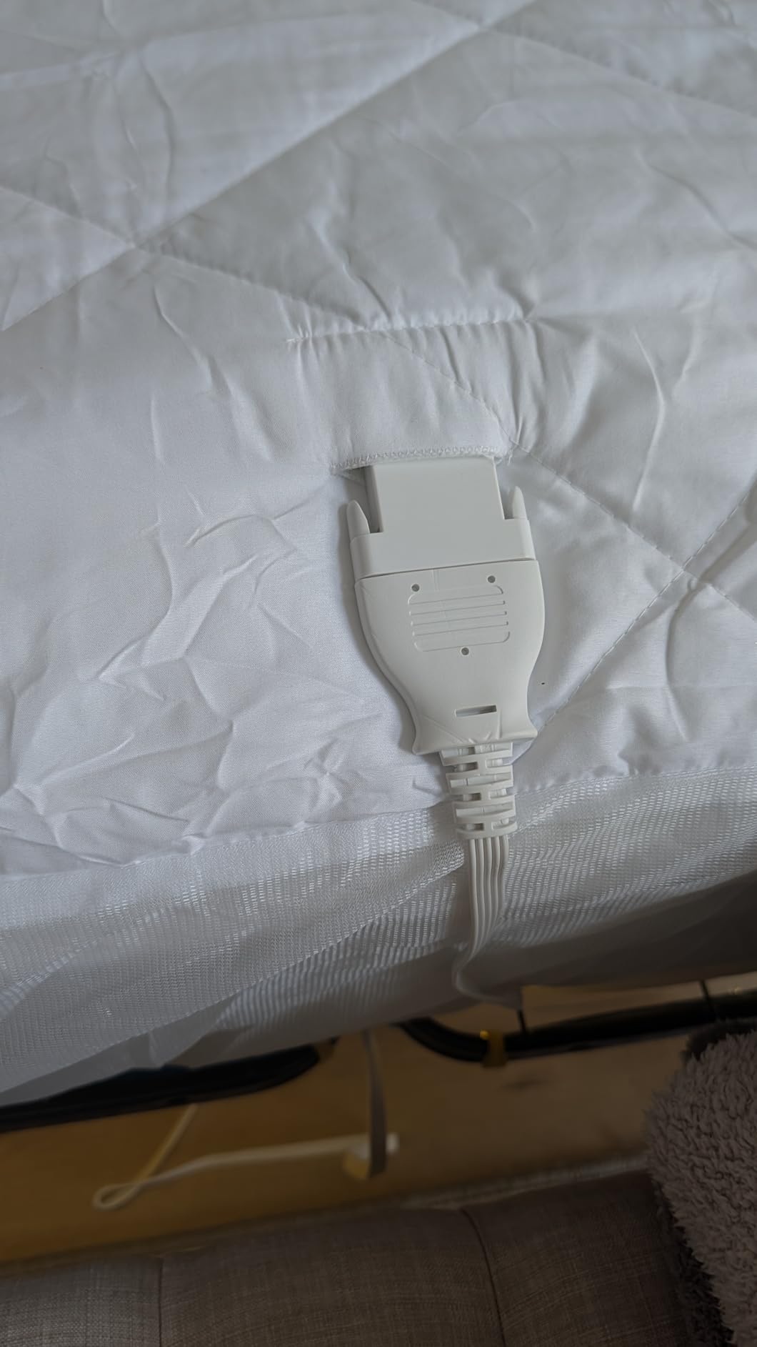 Bedsure Heated Mattress Pad Queen, Cozy Bed Warmer with Preheat & Memory | 12 Hour Auto Off, 10 Heat Settings, ETL&FCC, Dual Control, Fast Heating, Machine Washable, Deep Pocket, Premium Quilted 60x80 customer photo 2