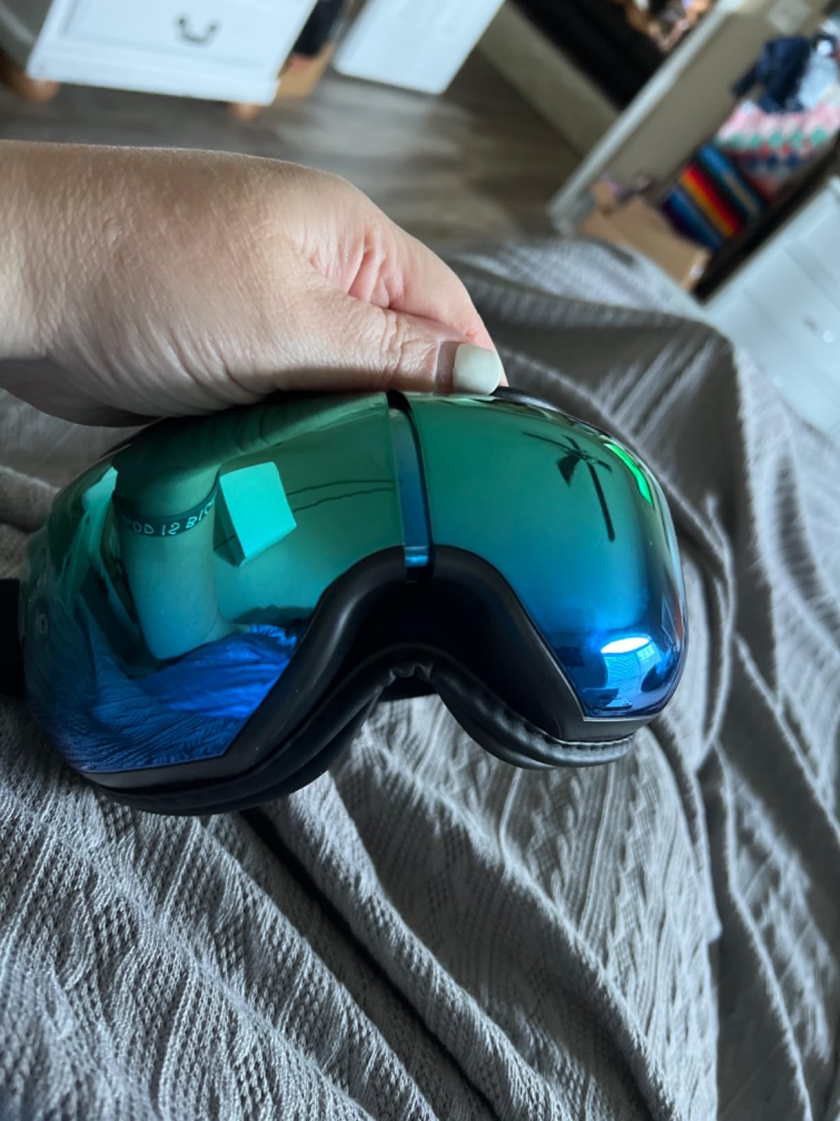 RENPHO Eyeris 3 Eye Massager with Heat and Cooling, Massaging Eye Mask customer photo 1