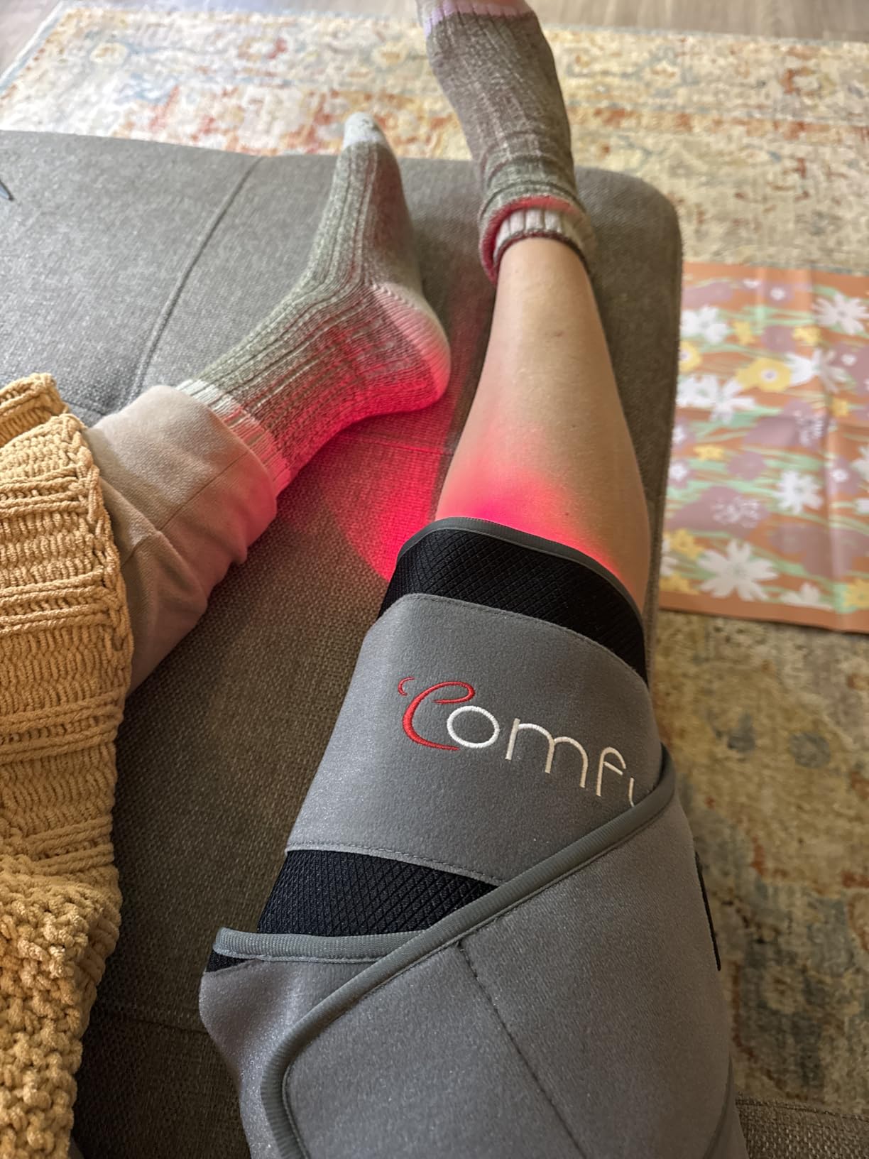 Comfytemp Red Light Belt with 126 LEDs, 660nm & 850nm, 22W (Corded) - Wearable Near Infrared Light Wrap with Timer, Home Office Use, Wasit Belly Birthday Gifts for Women Men Mom Dad customer photo 2