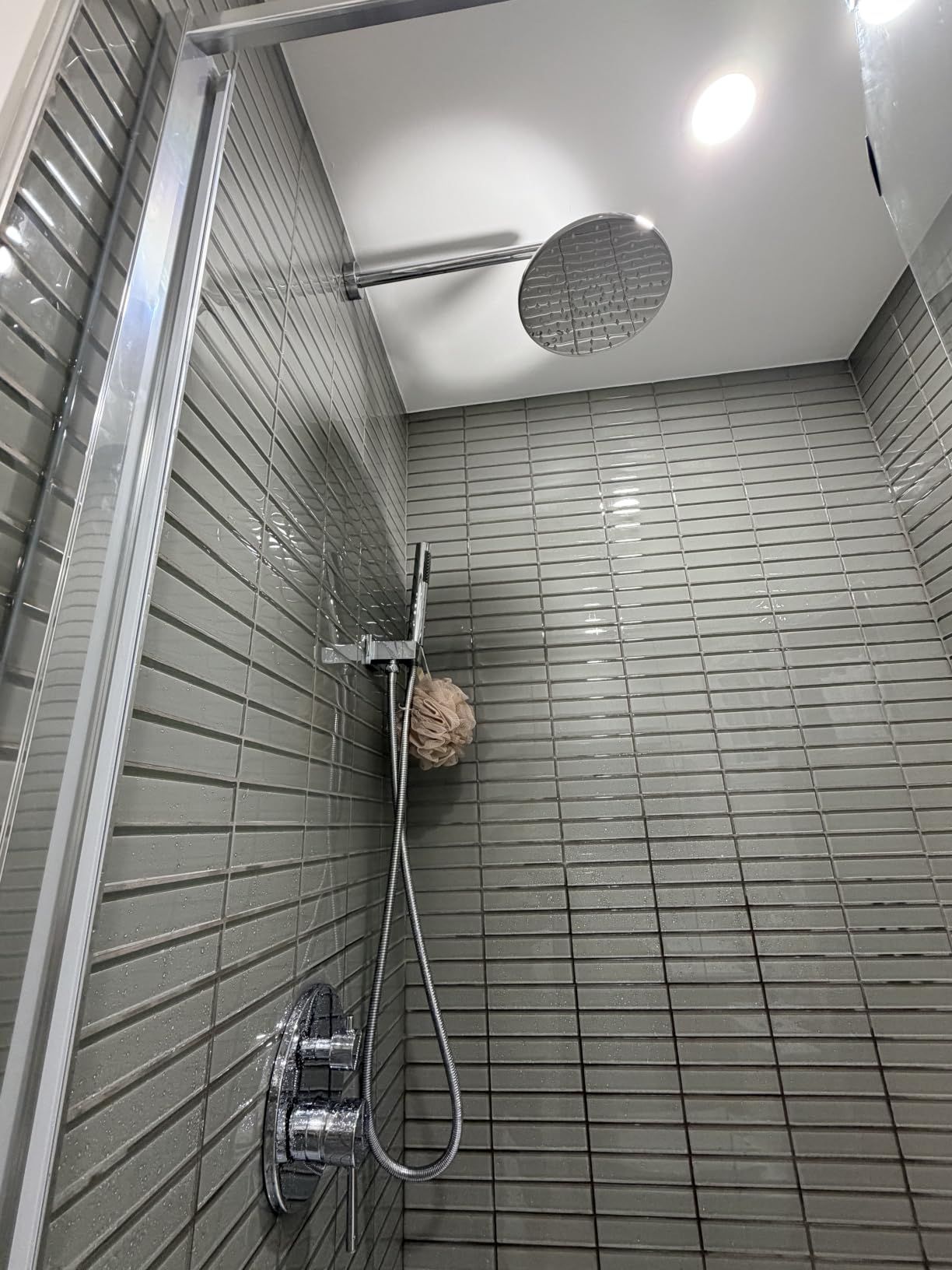 Gabrylly Thermostatic Shower Faucet Set, All Metal Shower System with Anti Scald Shower Valve, High Pressure 10