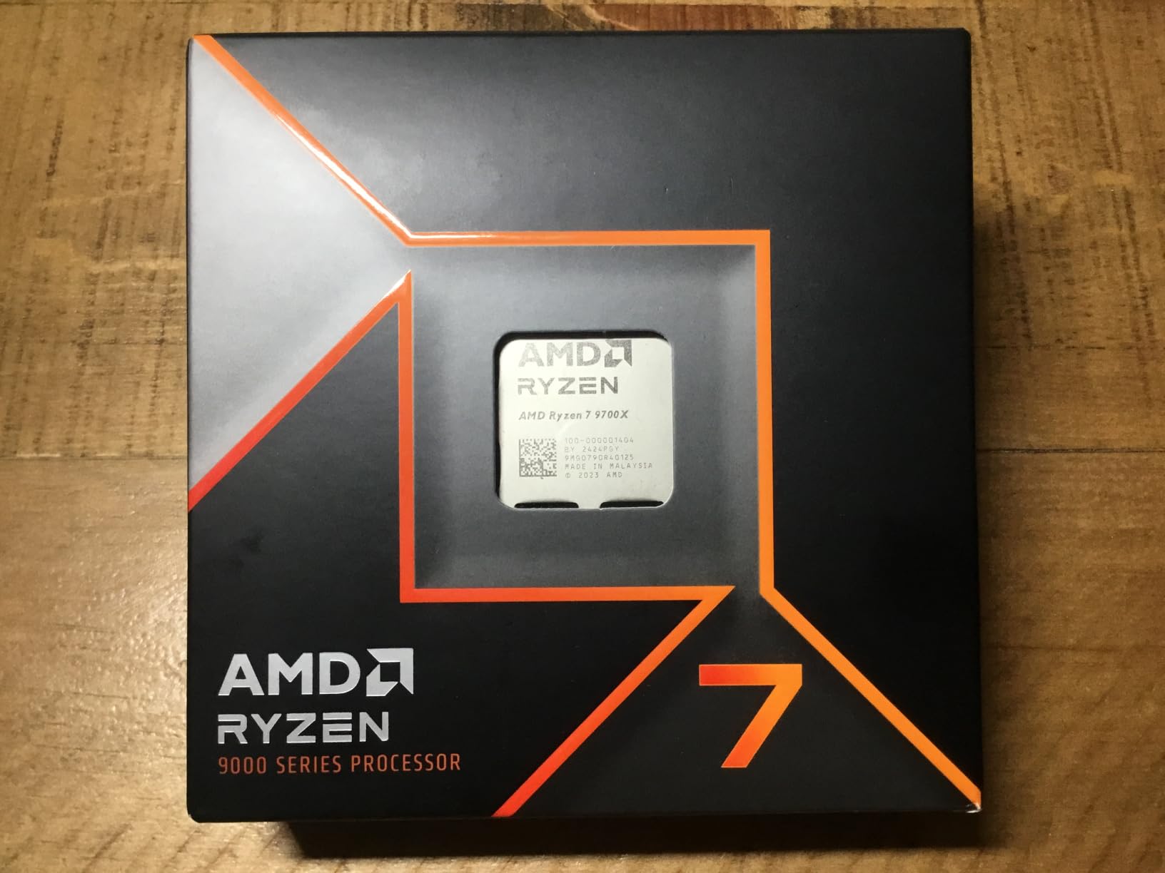 AMD Ryzen 7 9700X 8-Core, 16-Thread Unlocked Desktop Processor customer photo 2
