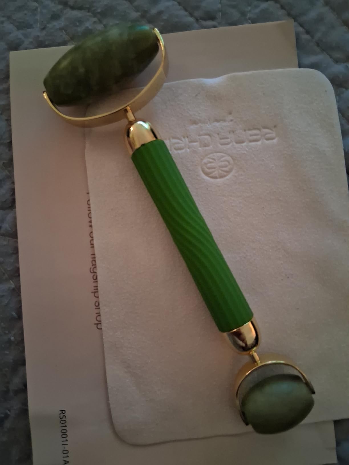 Rena Chris Gua Sha and Face Roller Set: Anti-Breakage Jade Roller for Long-Lasting Use, Jawline Sculpting and Puffiness Reducing, Gua Sha Facial Tools for Self Care Gift (Green) customer photo 2