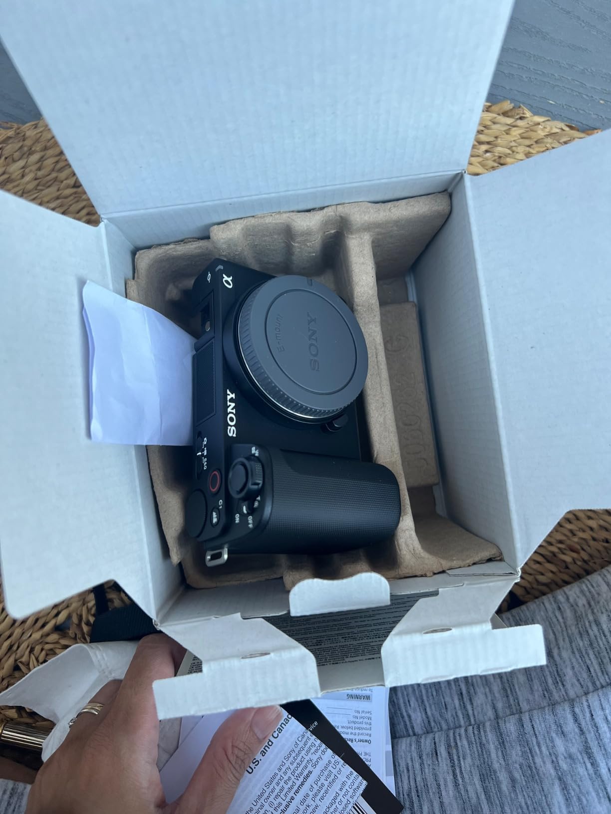 ZV-E10 II APS-C Mirrorless Creator Camera Body Black | 26MP Aps-C Exmor R Sensor, Sony E-Mount, 4K Up to 60fps, 3 Articulating Touchscreen customer photo 2