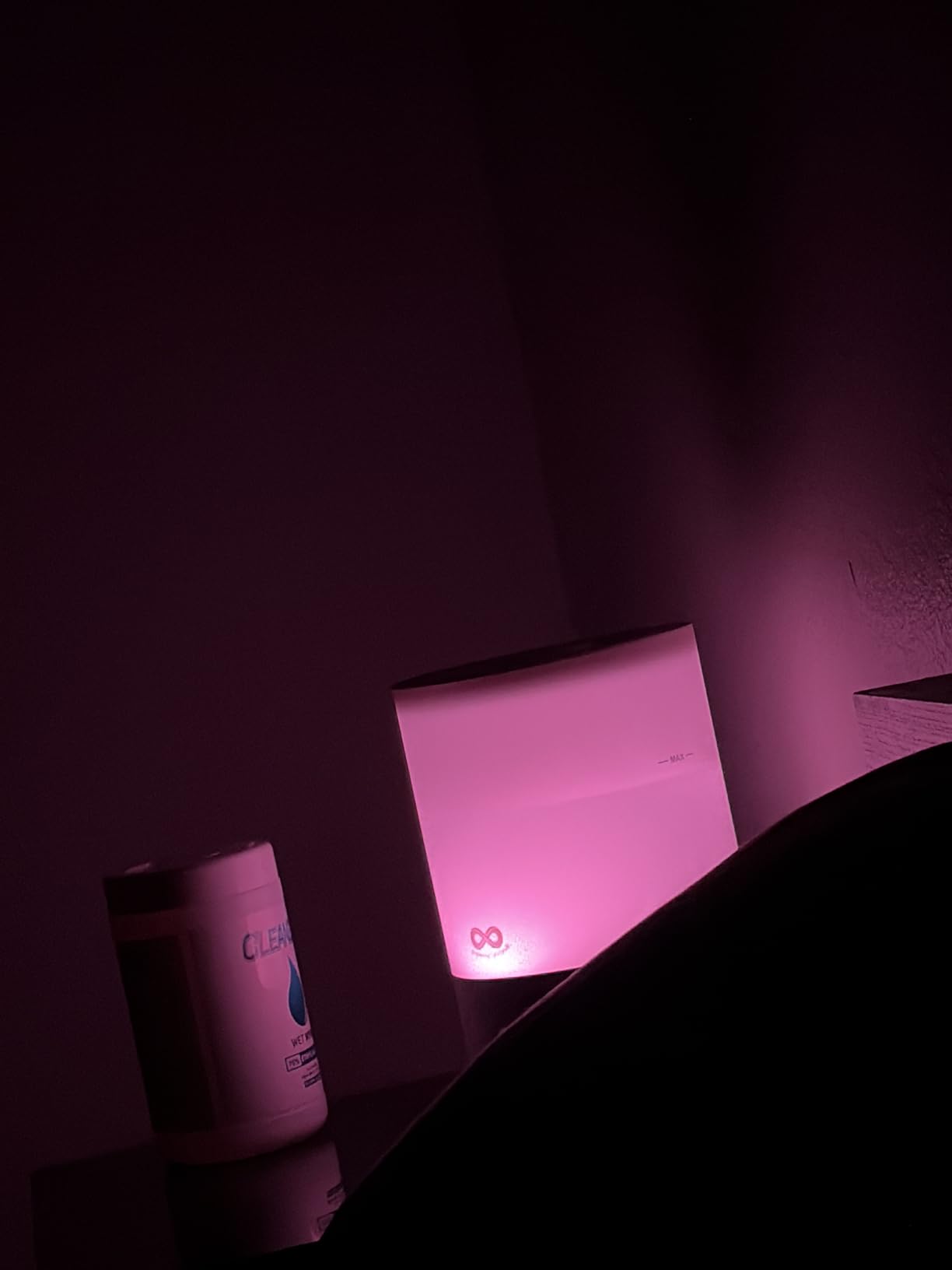 Everlasting Comfort 2.5L Top Fill Humidifier for Bedroom - 28dB Ultra-Quiet, Easy to Fill & Clean, 24HR Runtime, Night Light, Timer, Ultrasonic Cool Mist, Auto Shut-Off for Indoor Use - White customer photo 1