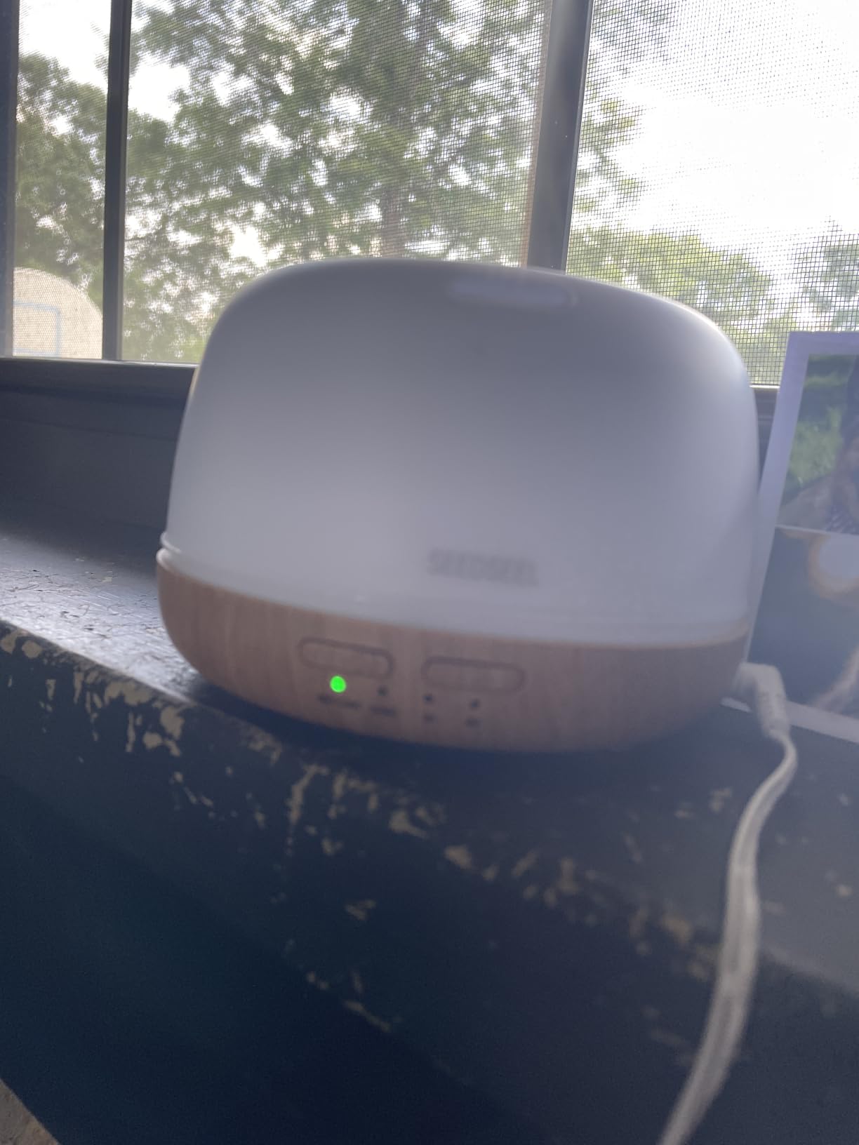 SEEDSEEL 300ML Essential Oil Diffuser with 7-Color LED Lights and Remote Control, High-Efficiency Ultrasonic Mist Aromatherapy Diffuser for Home customer photo 2