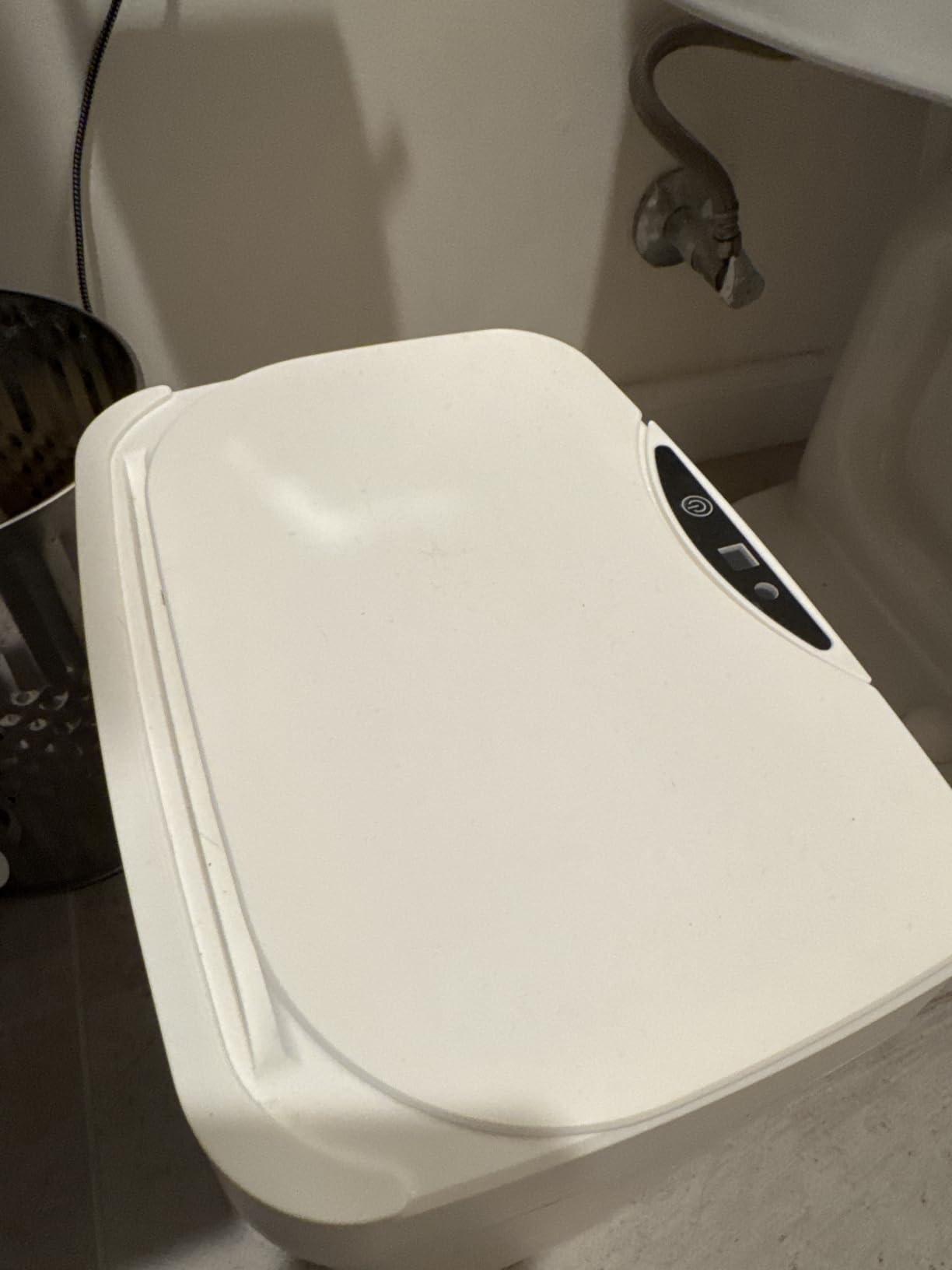 Vanpopubs 2 Pack 2.7 Gal Bathroom Trash Can with Lid, Automatic Trash Can Small Smart Garbage Can Touchless, Slim Motion Sensor Waterproof Plastic Trash Bins for Bedroom Office Kitchen Toilet customer photo 1