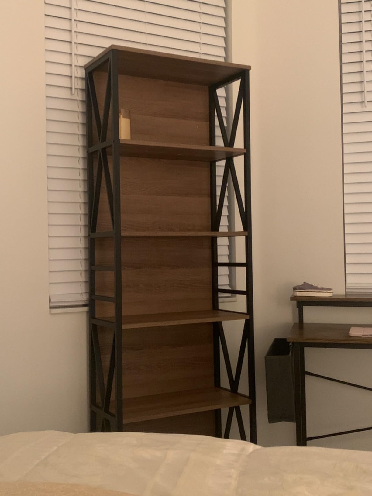 HOMISSUE Bookshelf, 7-Tier Bookshelf, Rustic Wood Metal Bookshelves and Bookcases, Freestanding Open Bookshelf, Industrial Tall Bookcase for Home Office, Living Room and Bedroom, Black customer photo 2