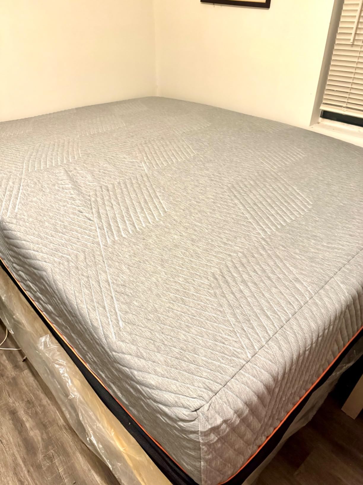 ESHINE Queen Mattress for Back Pain & Pressure Relief, 14