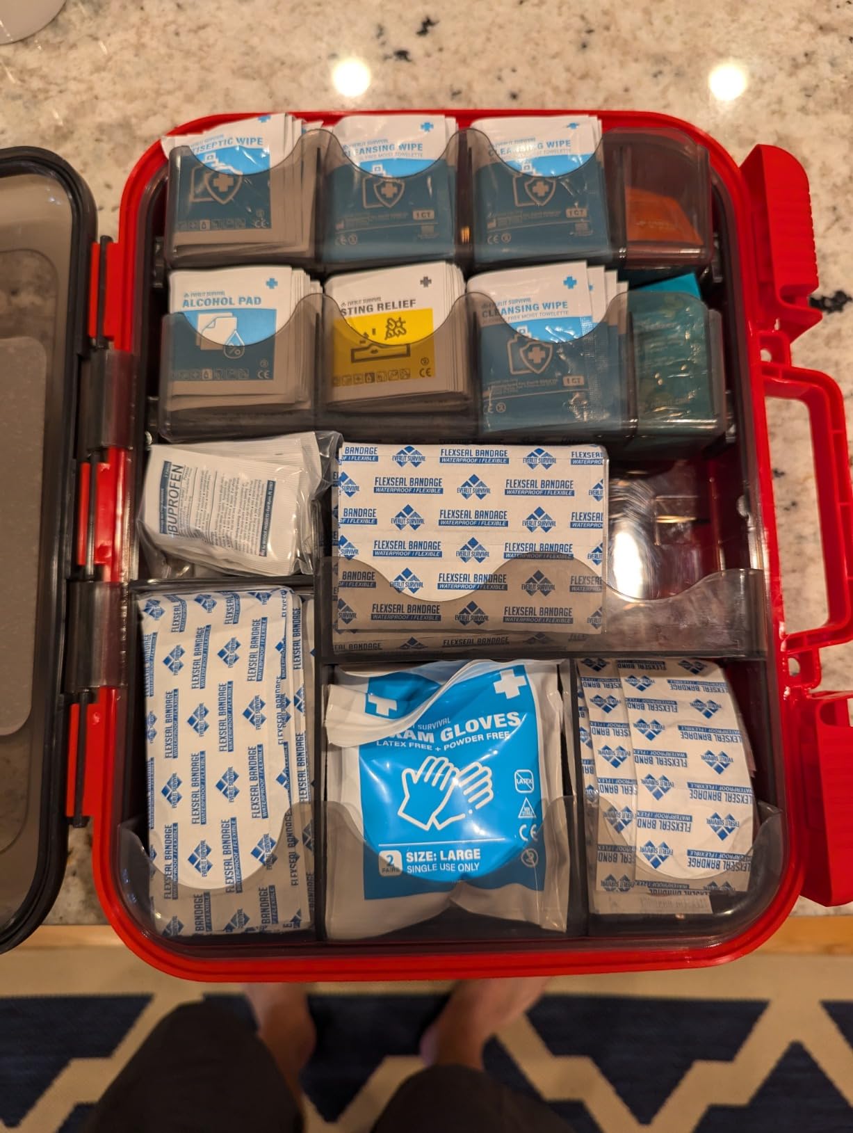 EVERLIT 400 Pcs OSHA/ANSI Compliant First Aid Kit Type III Class A Medical Kit Professional Med Kit Supplies for Contractors, Warehouse, Office, School, Home, Disaster, Car, Business, Restaurant customer photo 1