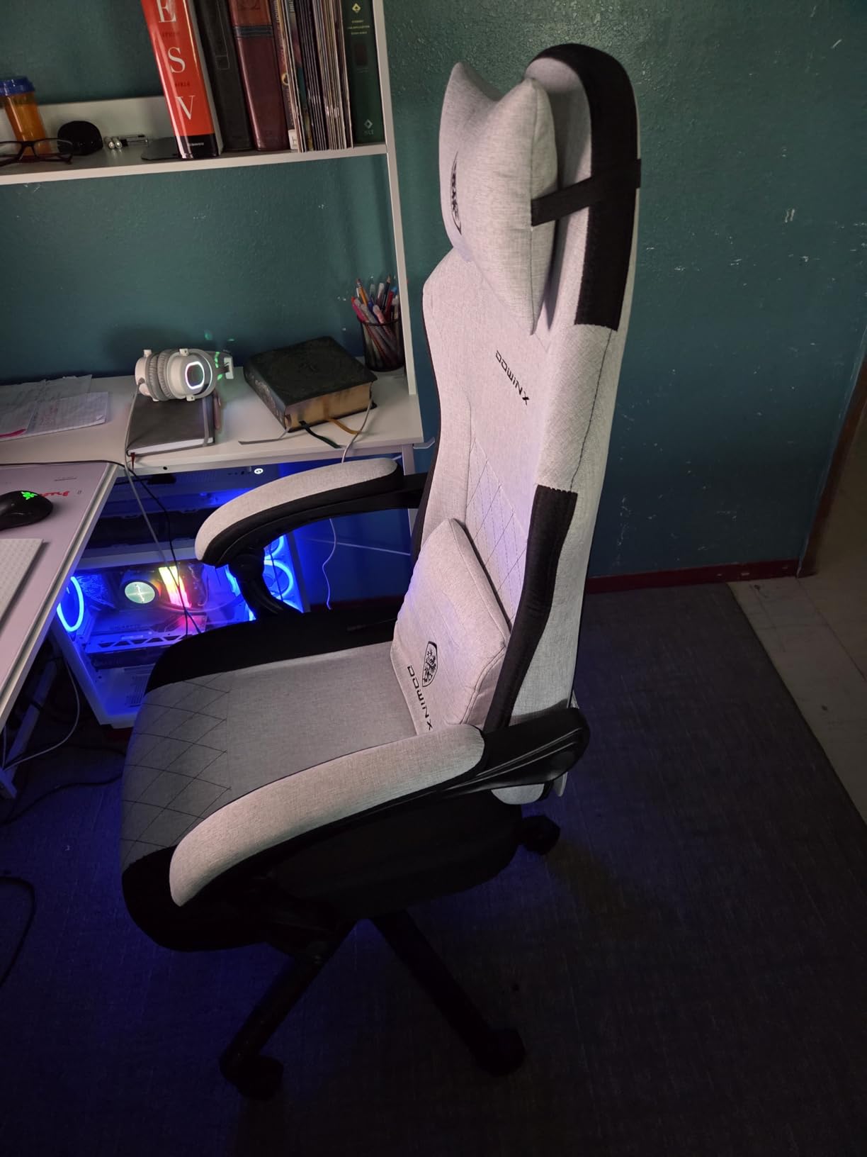 Dowinx Fabric Gaming Chair, Ergonomic Computer Chair with Footrest and Pocket Spring Cushion, Height Adjustable Video Gamer Chair with Lumbar Support for Adults, Black customer photo 1