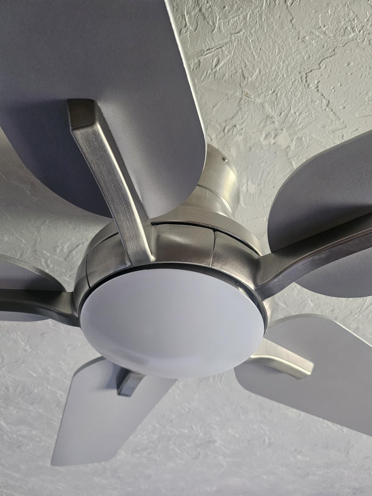 POCHFAN 52 Inch Ceiling Fans with Lights and Remote, Brushed Nickel Flush Mount Low Profile Ceiling Fan for Bedroom, Living Room, Patio, Dimmable 6 Speeds Noiseless, ETL Listed customer photo 1