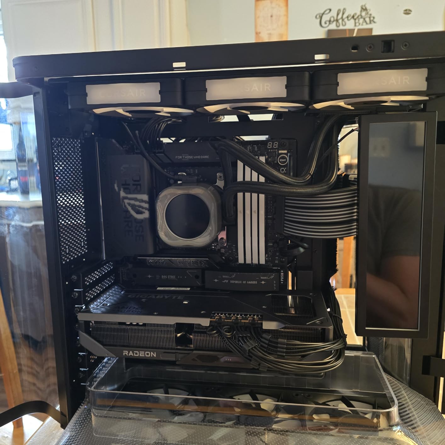 ASUS ROG Strix X870E-E Gaming WiFi AMD AM5 X870 ATX Motherboard 18+2+2 Power Stages, Dynamic OC Switcher, Core Flex, DDR5 AEMP, WiFi 7, 5X M.2, PCIe 5.0, Q-Release Slim, USB4, AI OCing & Networking customer photo 1
