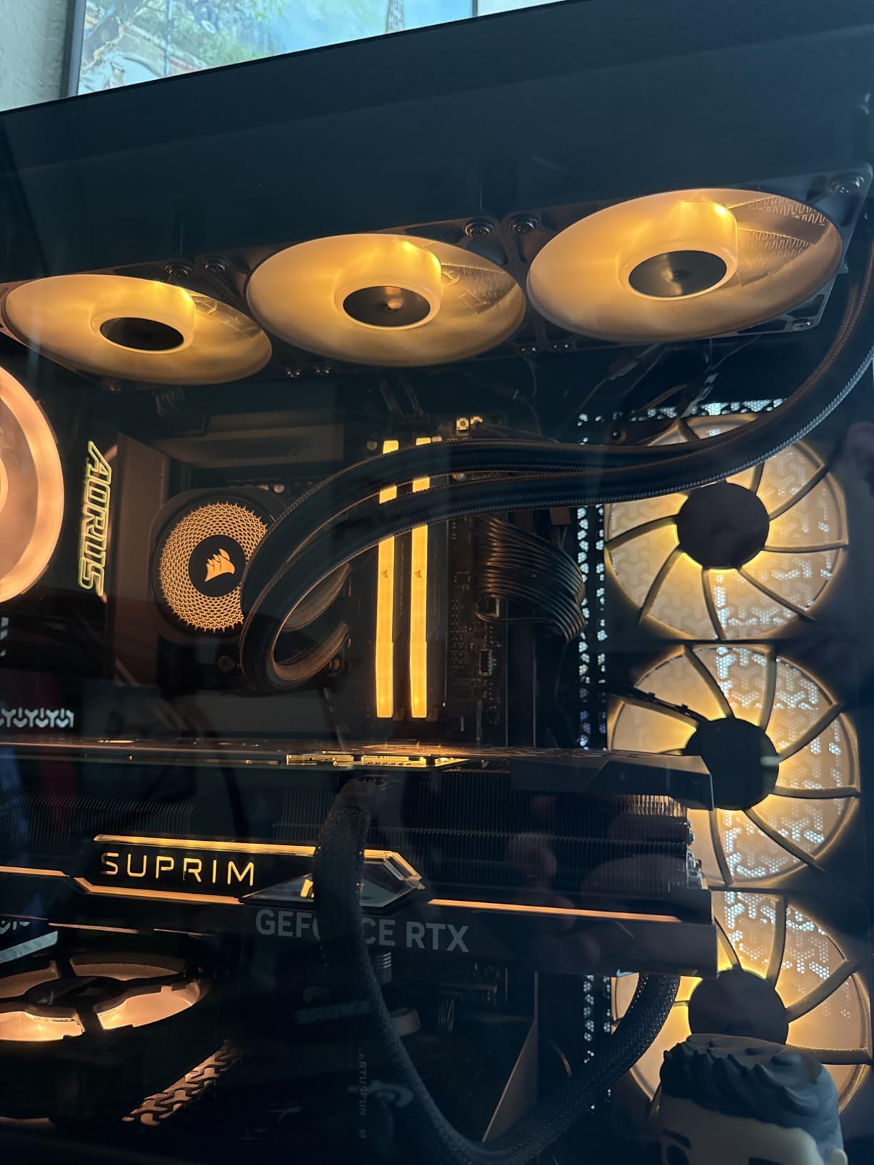 CORSAIR Nautilus 360 RS ARGB Liquid CPU Cooler - 360mm AIO - Low-Noise - Direct Motherboard Connection - Daisy-Chain - Intel LGA 1851/1700, AMD AM5/AM4 - 3X RS120 ARGB Fans Included - White customer photo 2
