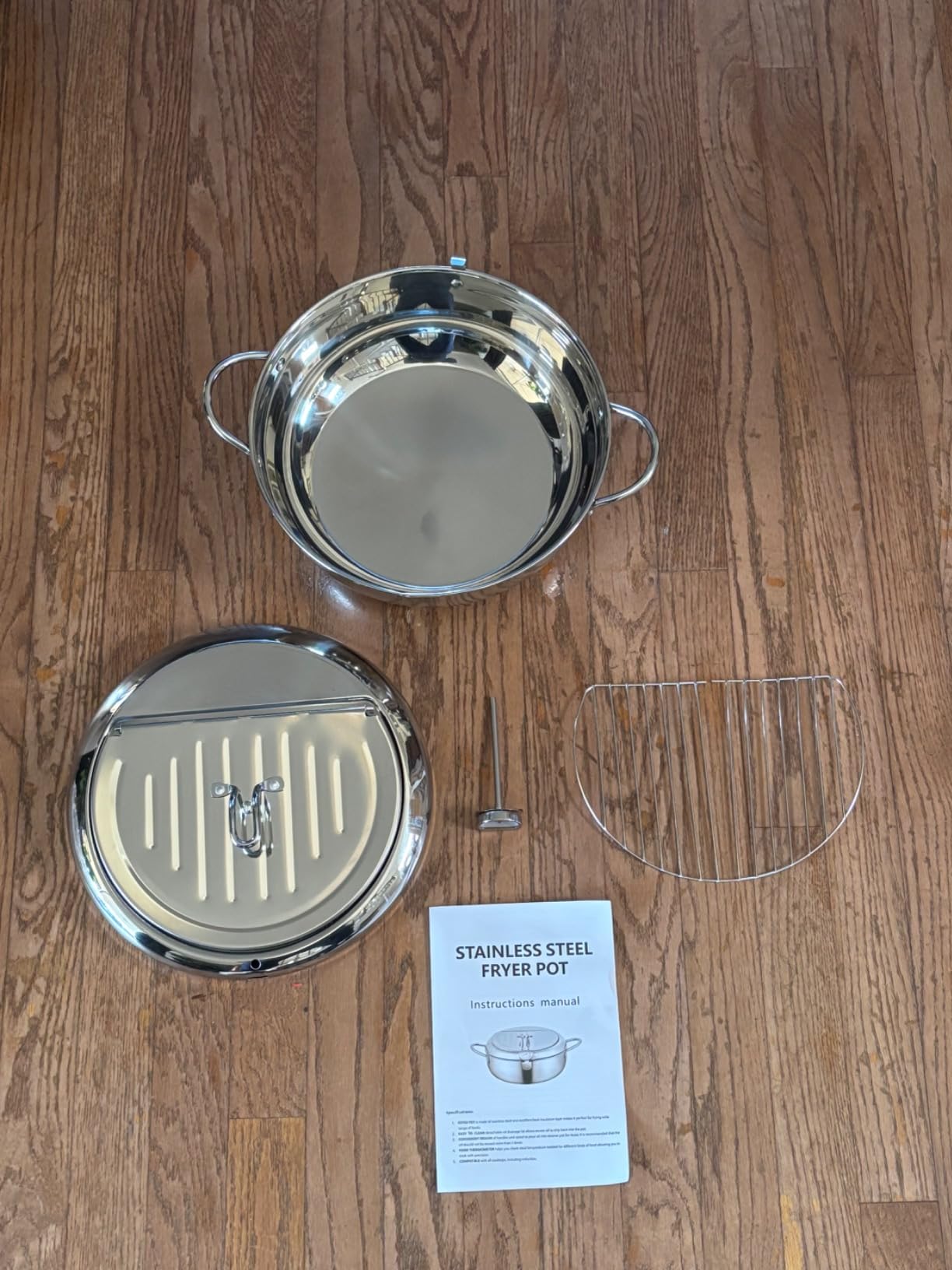 11-Inch Deep Fryer Pot, 4.6 QT | 304 stainless steel · Built-in thermometer · Removable drain rack · V-shape spout · Serves 5-6 people · Dishwasher safe customer photo 1
