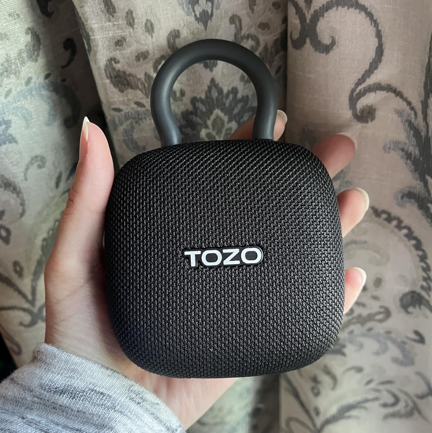 TOZO PE1 Portable Bluetooth Speakers with Adjustable Carabiner, Mini Bluetooth Wireless Shower Speaker with IPX8 Waterproof, 32H Playtime Punchy Bass Audio Speaker for Home, Outdoor and Travel, Black customer photo 1