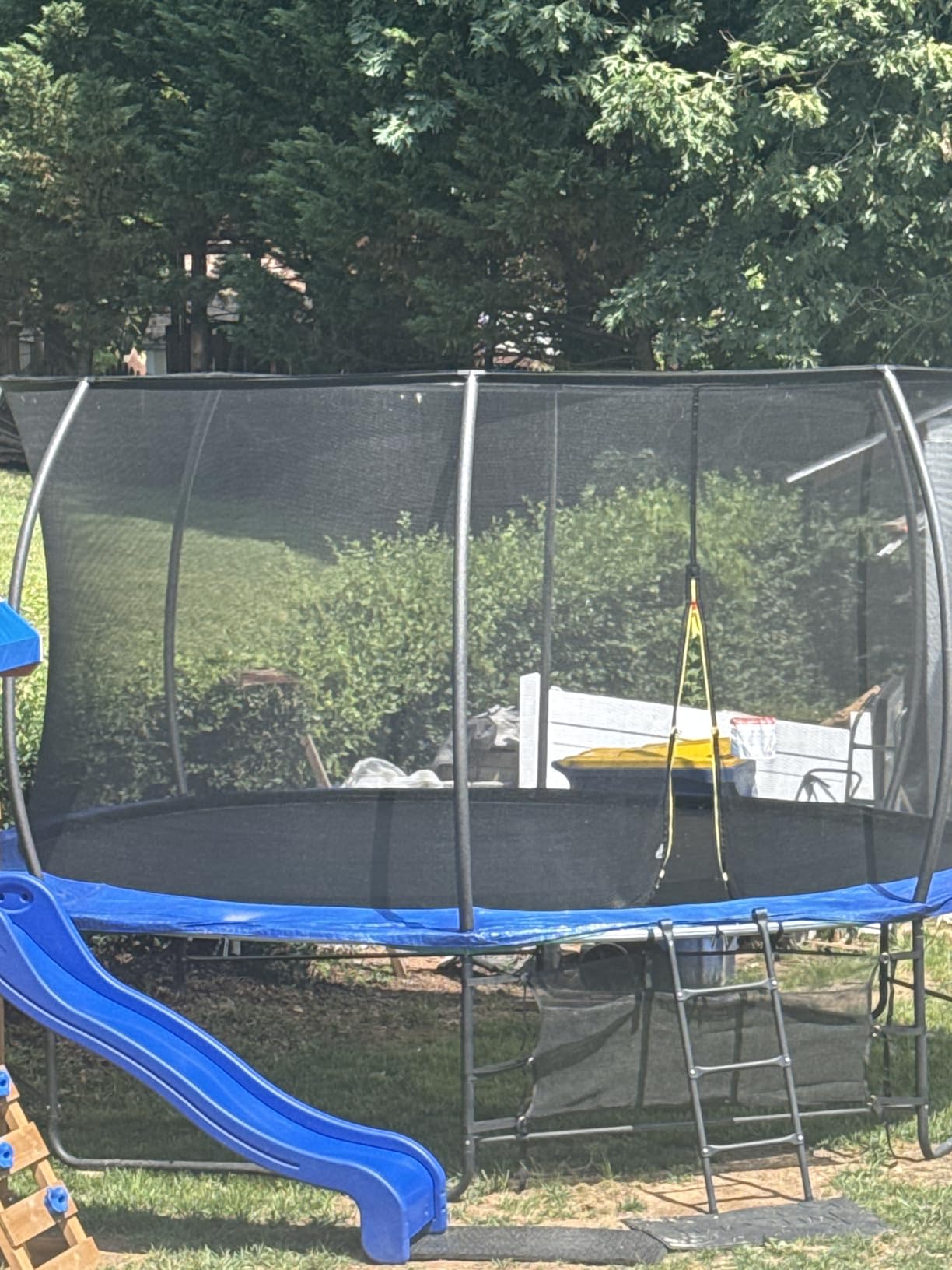 Lyromix 12 14 15 16FT Outdoor Trampolines for Kids and Adults, Pumpkin Trampolin with Curved Poles, Recreational Trampolin with Basketball Hoop and Safety Enclosure Net customer photo 2