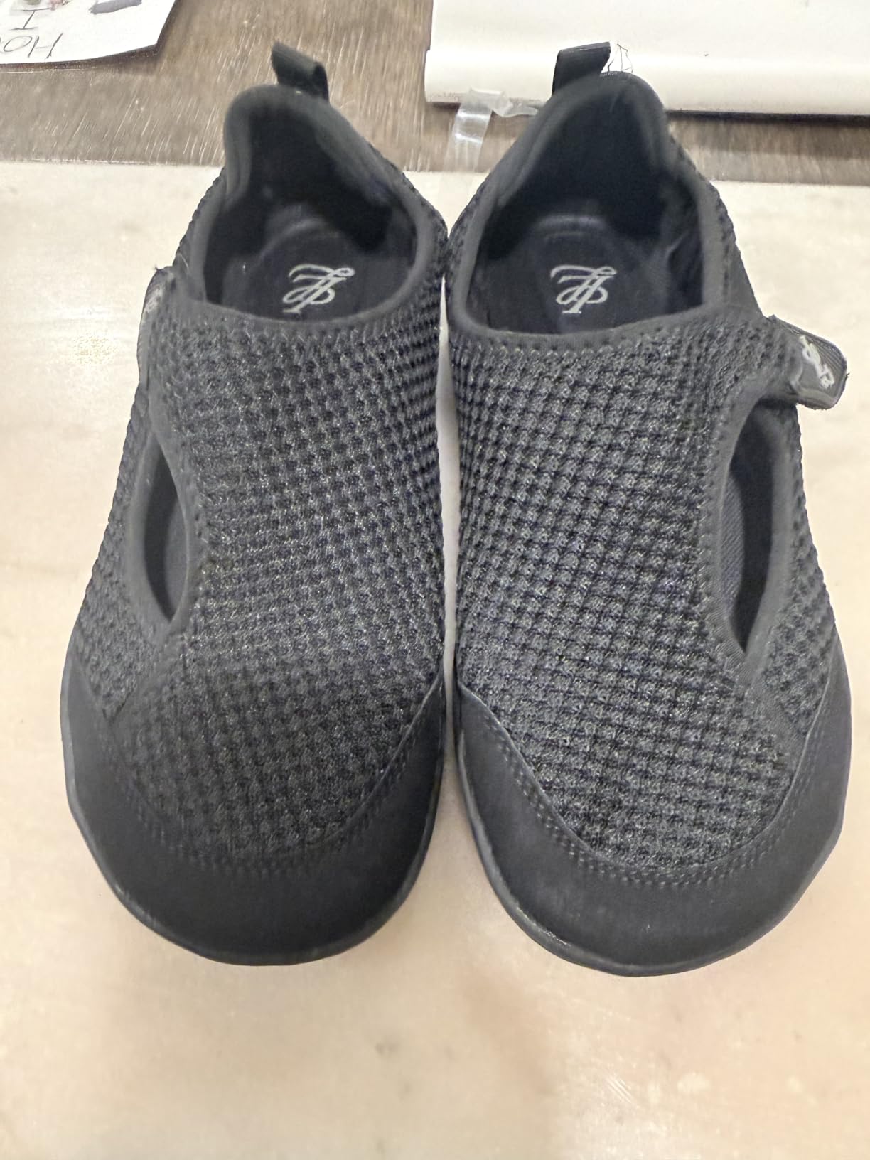 LeIsfIt Wide Toe Box Diabetic Shoes for Women Zero Drop Barefoot Sneakers Breathable Adjustable for Edema Swollen Feet & Seniors customer photo 1