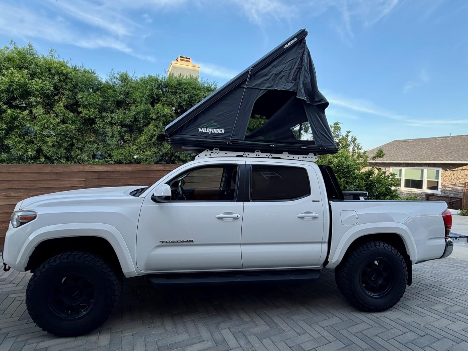 WildFinder Rooftop Tent, Hard Shell Roof Top Tent for Jeep SUV Truck Van - Aluminum Pop Up Roof Tent with LED Light Strip, 2-3 Person customer photo 1