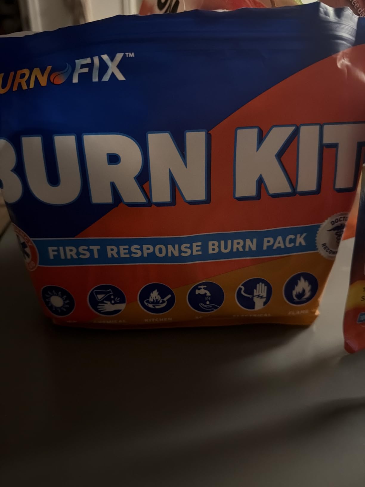 BurnFIX Burn Kit First Aid - 25pcs Includes Burn Gel, Burn Dressing, Gloves, Scissors, Wipes customer photo 2