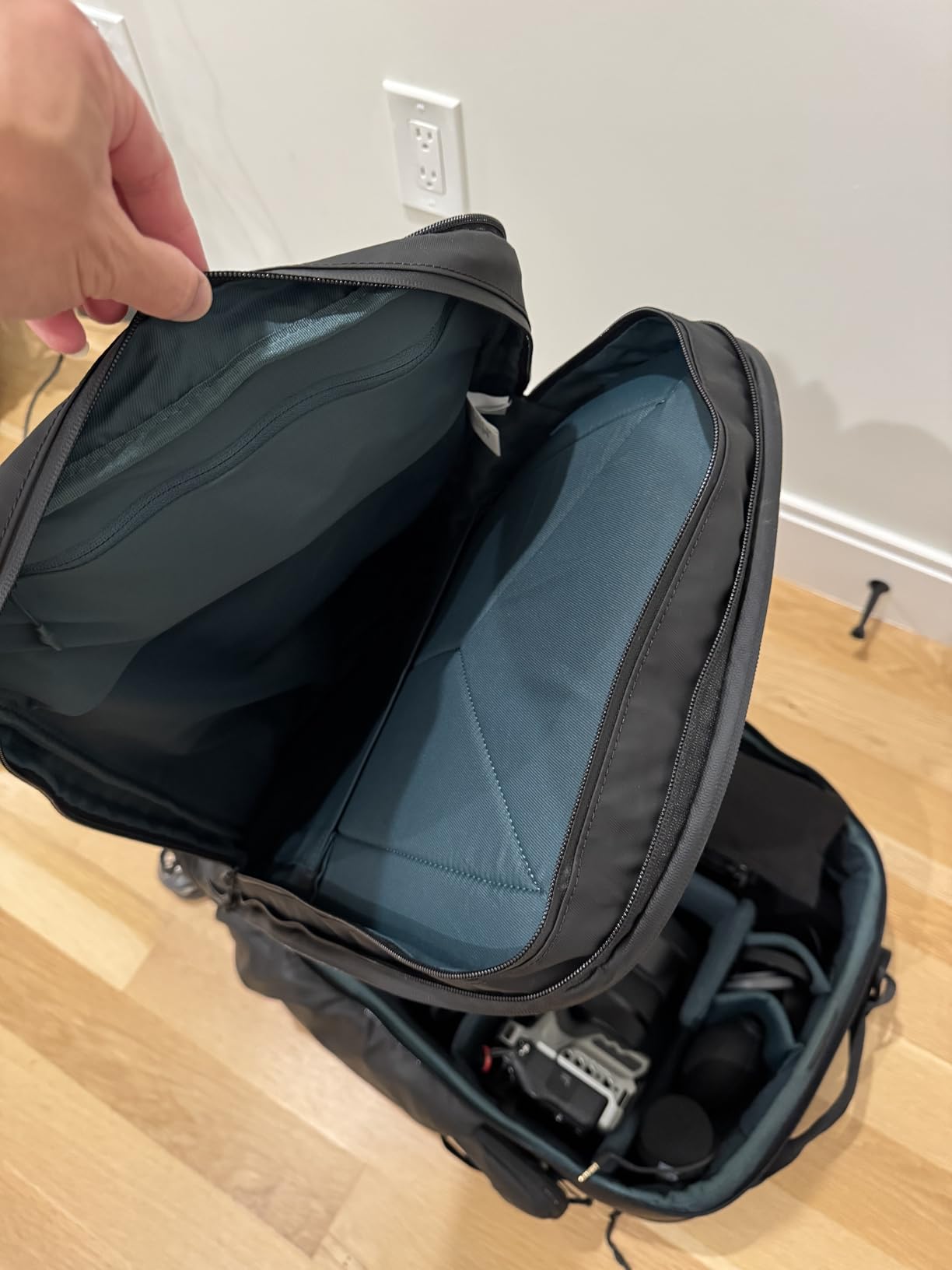 PGYTECH 2-in-1 Roller Camera Backpack Camera Bag for Travel Photographers, Photography Backpack Rolling Luggage with Tripod & Removable Modular & Rain Cover, Compatible with Canon, Nikon, Sony customer photo 1