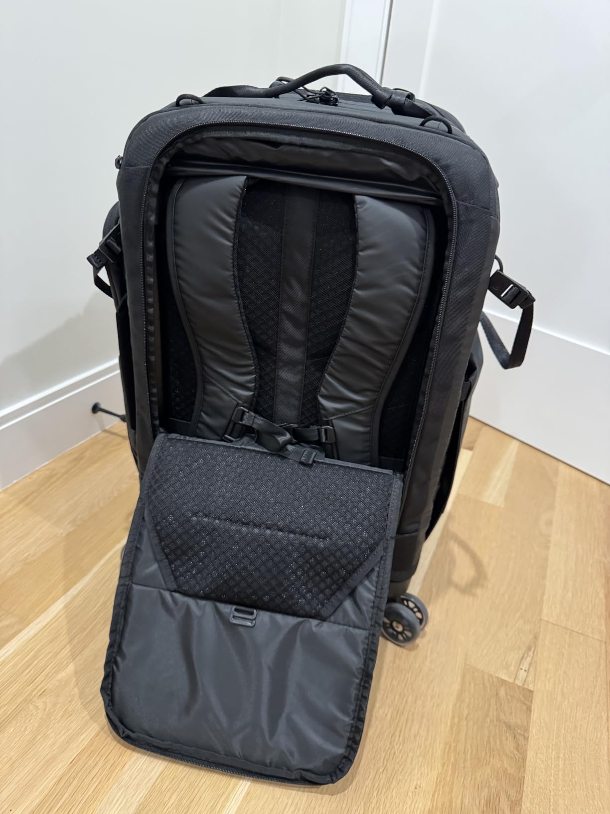 PGYTECH 2-in-1 Roller Camera Backpack Camera Bag for Travel Photographers, Photography Backpack Rolling Luggage with Tripod & Removable Modular & Rain Cover, Compatible with Canon, Nikon, Sony customer photo 2