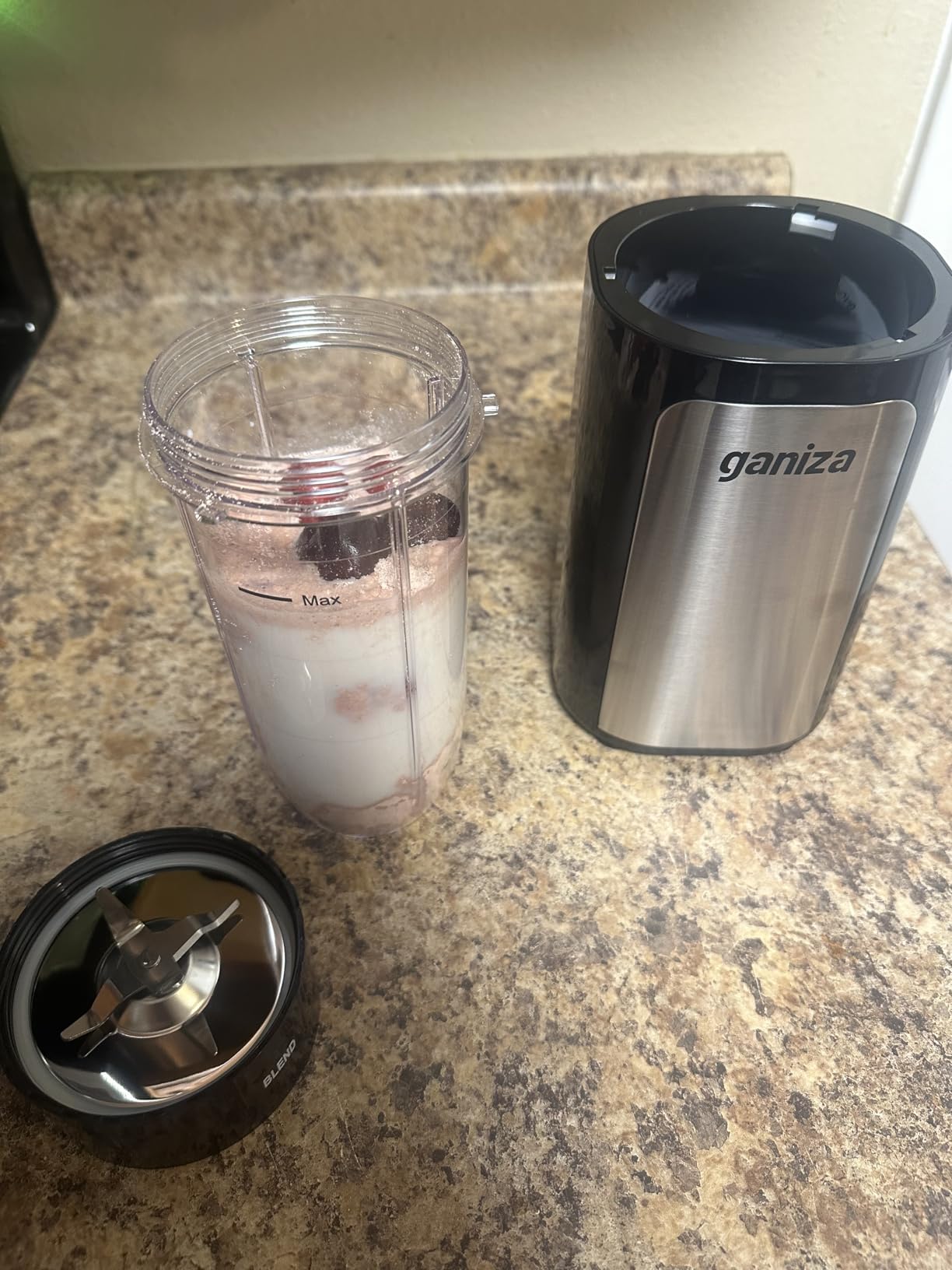 Ganiza Blender for Smoothies, 14Pcs Personal Blender for Shake and Smoothies with 3 Portable Cups customer photo 2