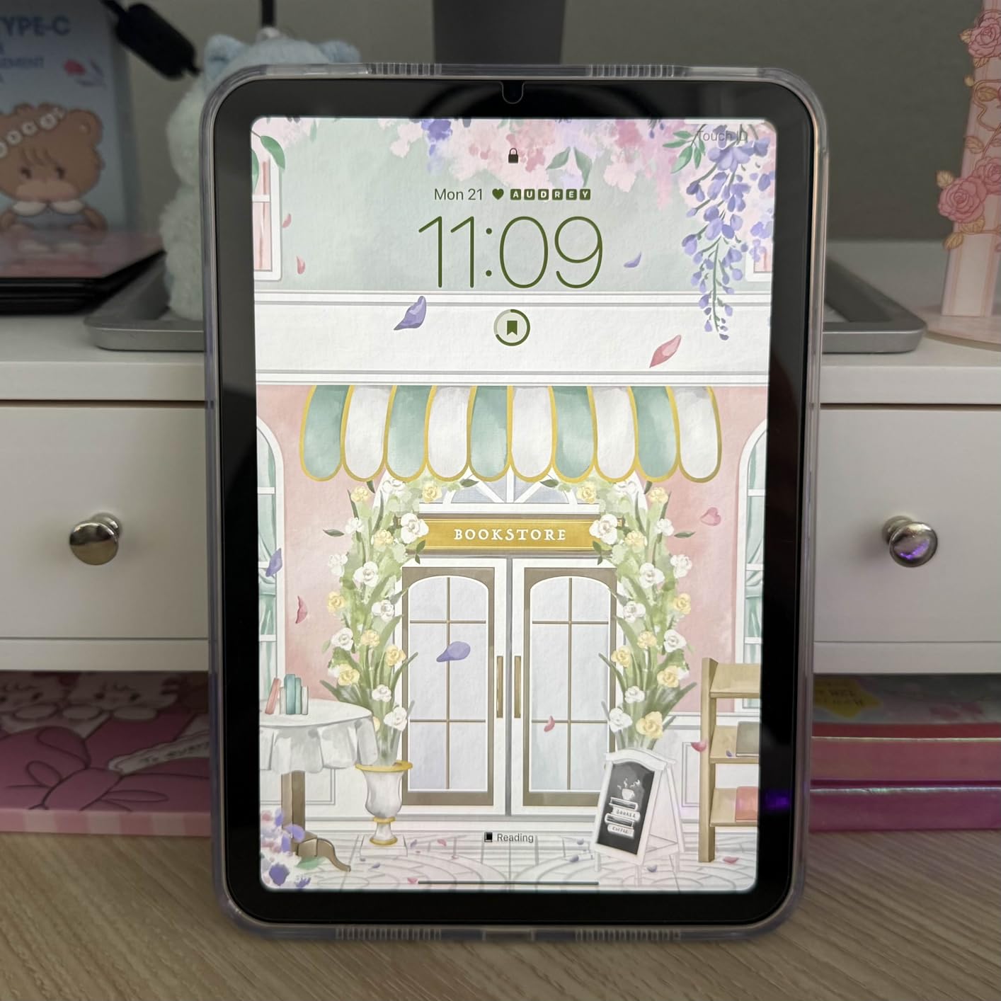Apple iPad mini (A17 Pro): Apple Intelligence, 8.3-inch Liquid Retina Display, 128GB, Wi-Fi 6E, 12MP Front/12MP Back Camera, Touch ID, All-Day Battery Life - Blue customer photo 1