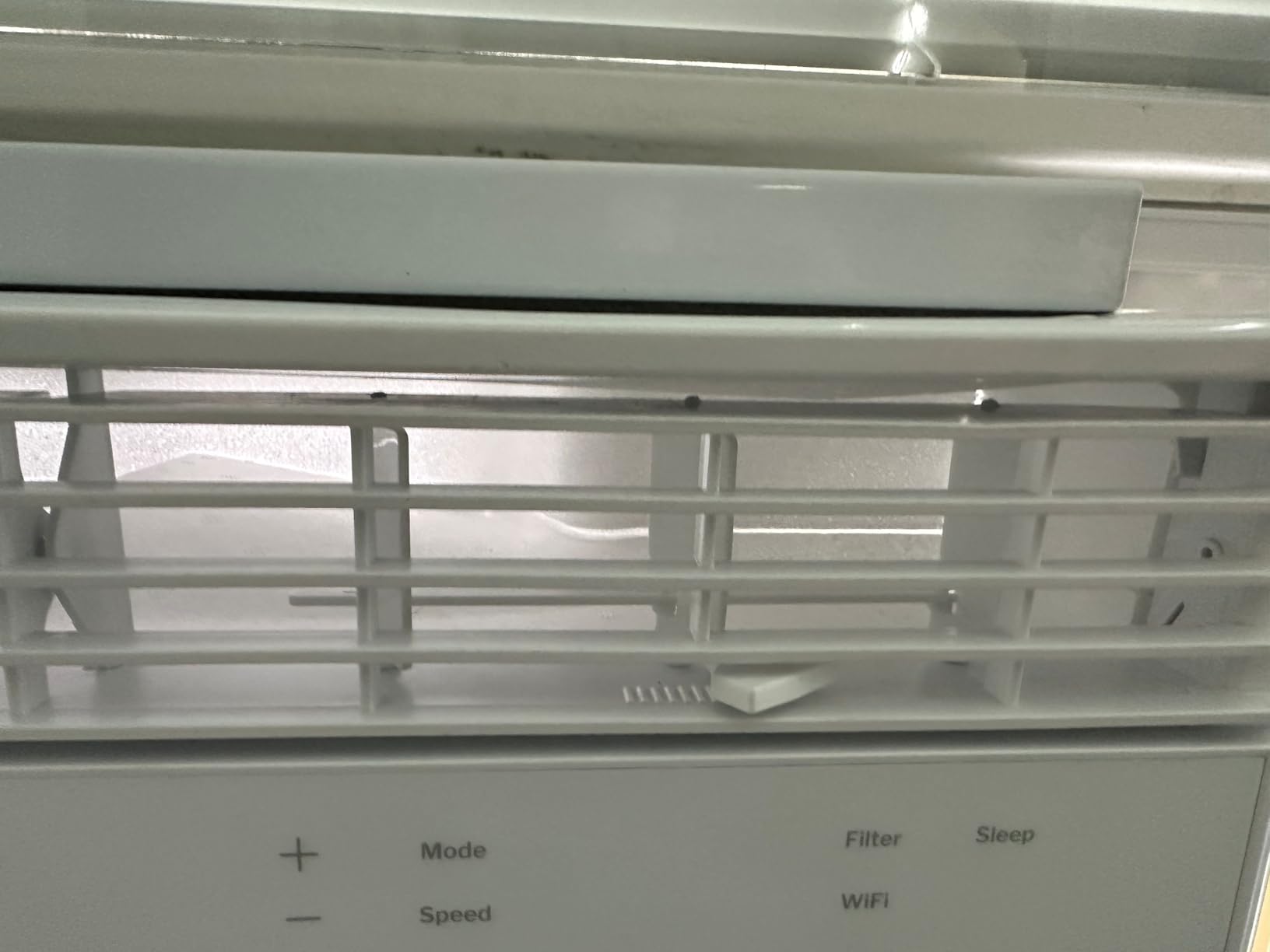 GE 8,000 BTU Smart Window Air Conditioner, Quiet & Energy Efficient Bedroom AC, 350 Sq Ft, Wi-Fi, Alexa/Google, EZ Install Kit, White customer photo 2