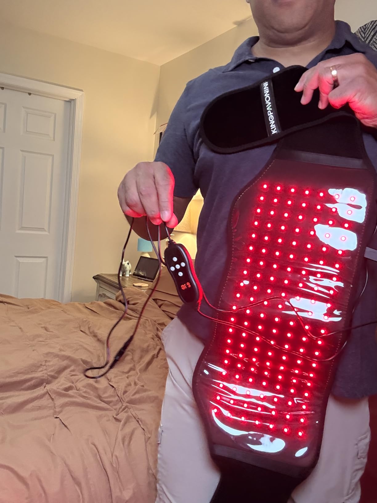KingPavonini Red Light Therapy Belt for Pain Relief, 140 LEDs 420 Chips - Red Light Therapy for Body, 850nm Infrared Light Therapy, Compression Strap for Back Shoulder Waist Relief customer photo 1